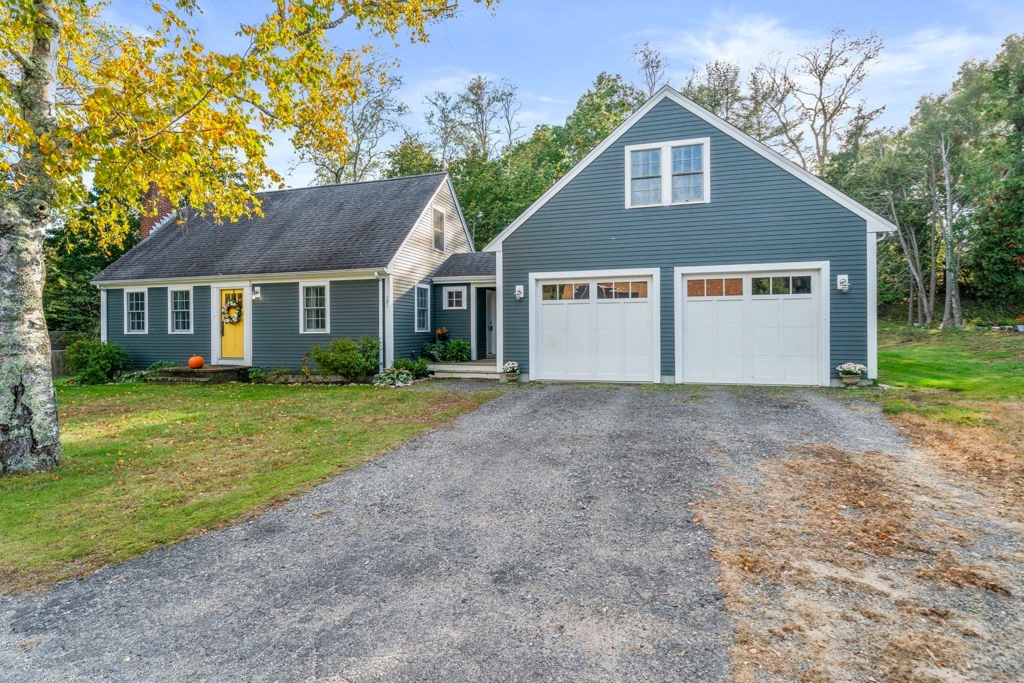 Single Family Residence at 191 Webster St, Marshfield MA 02050, photo 2 of 39