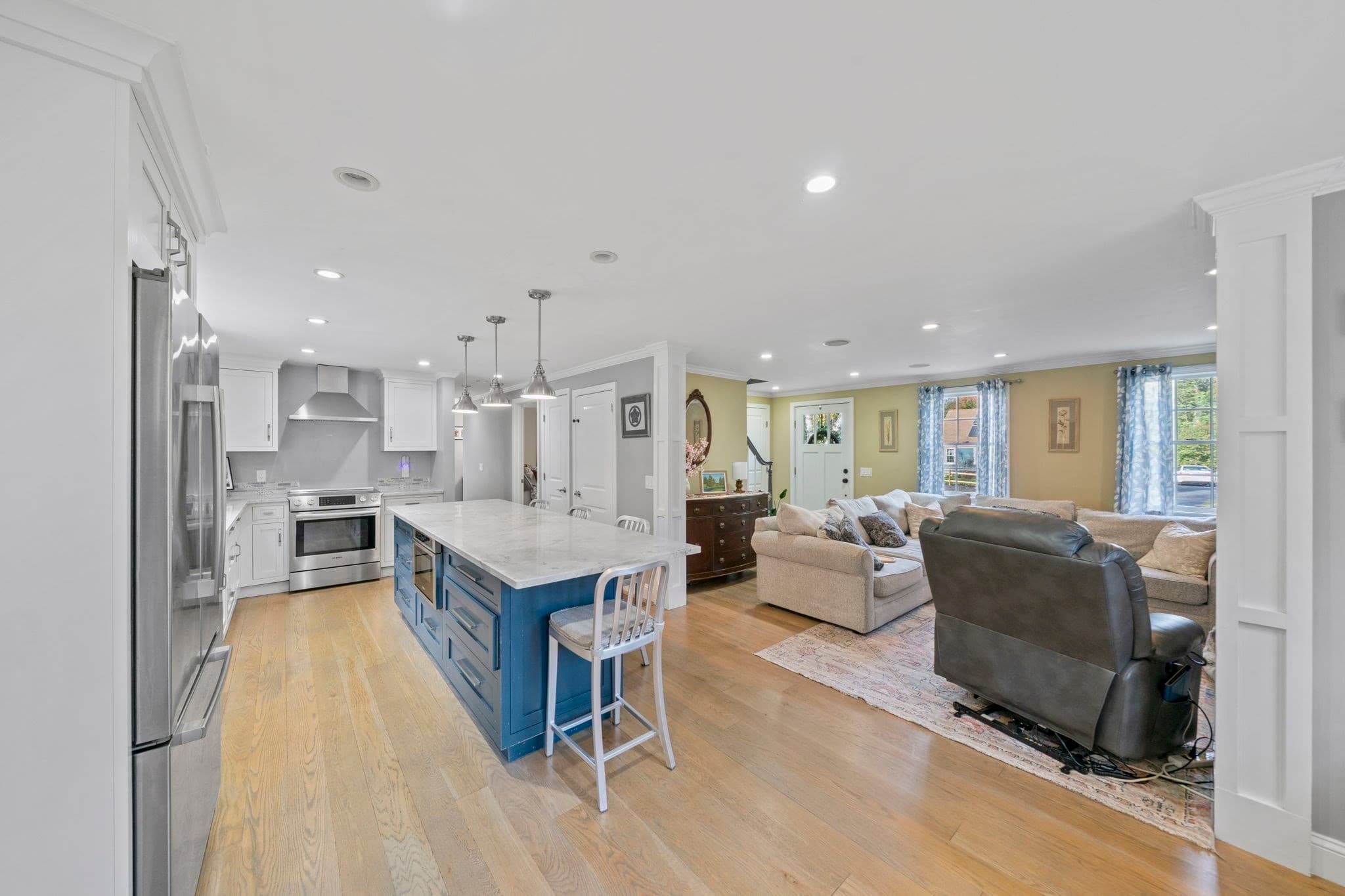 Single Family Residence at 191 Webster St, Marshfield MA 02050, photo 7 of 39
