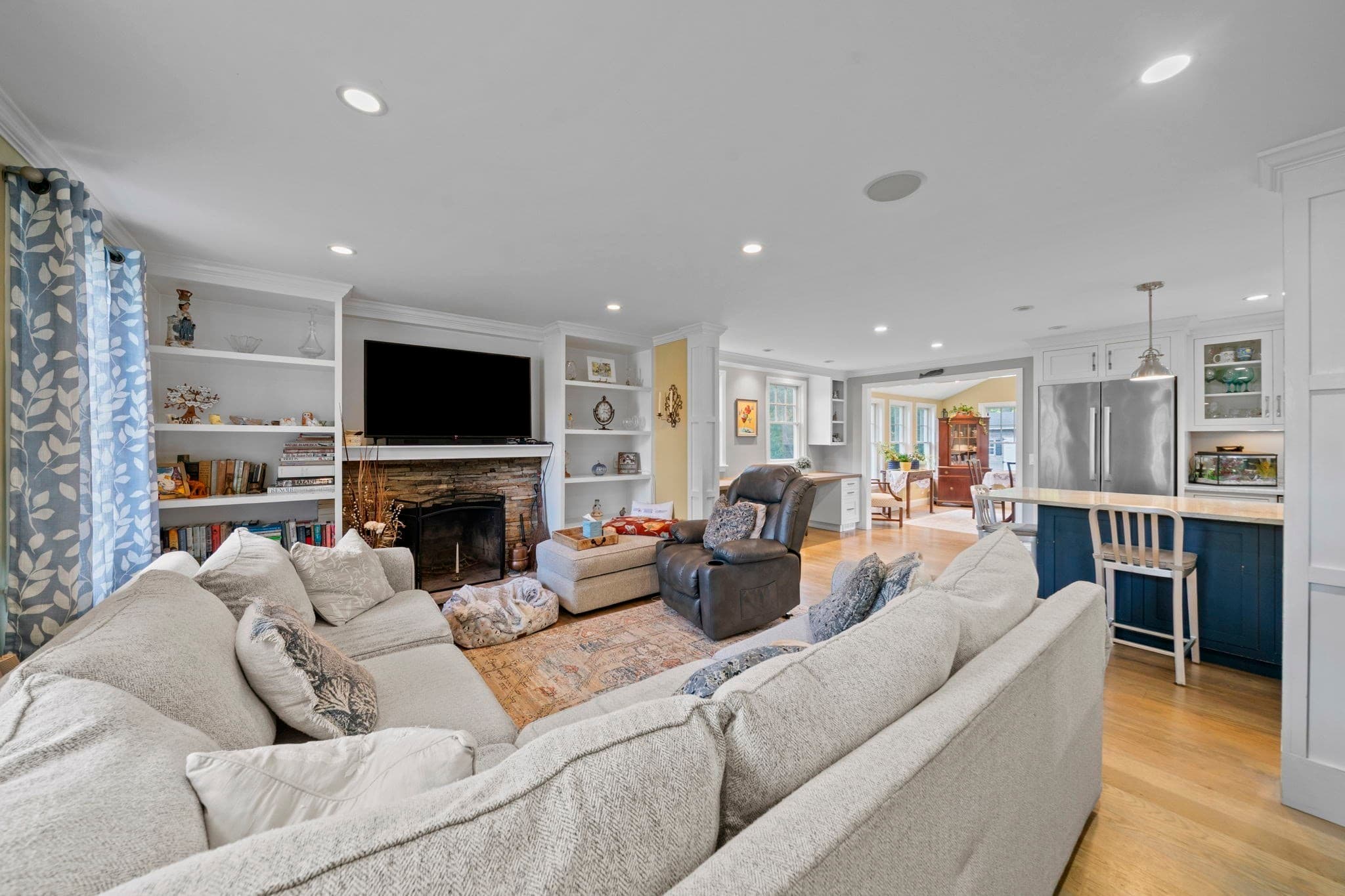 Single Family Residence at 191 Webster St, Marshfield MA 02050, photo 11 of 39
