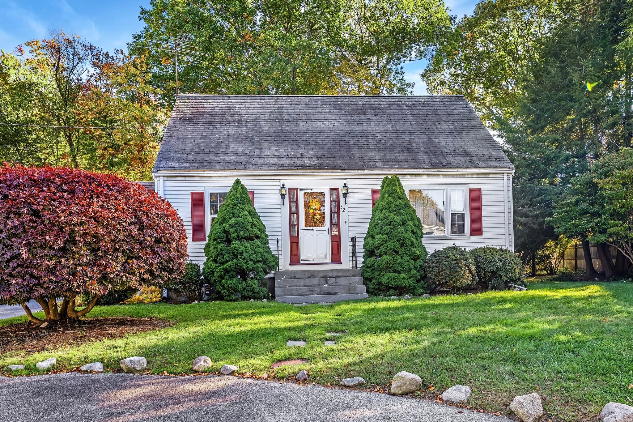 32 Harriet Rd, Abington MA 02351