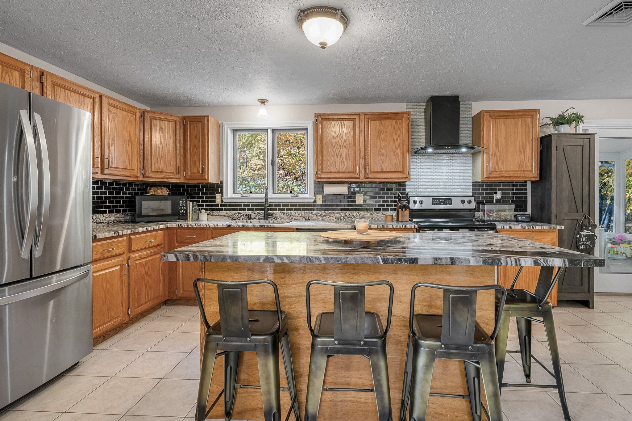 Single Family Residence at 22 Brandy Ln, Pelham NH 03076, photo 7 of 35