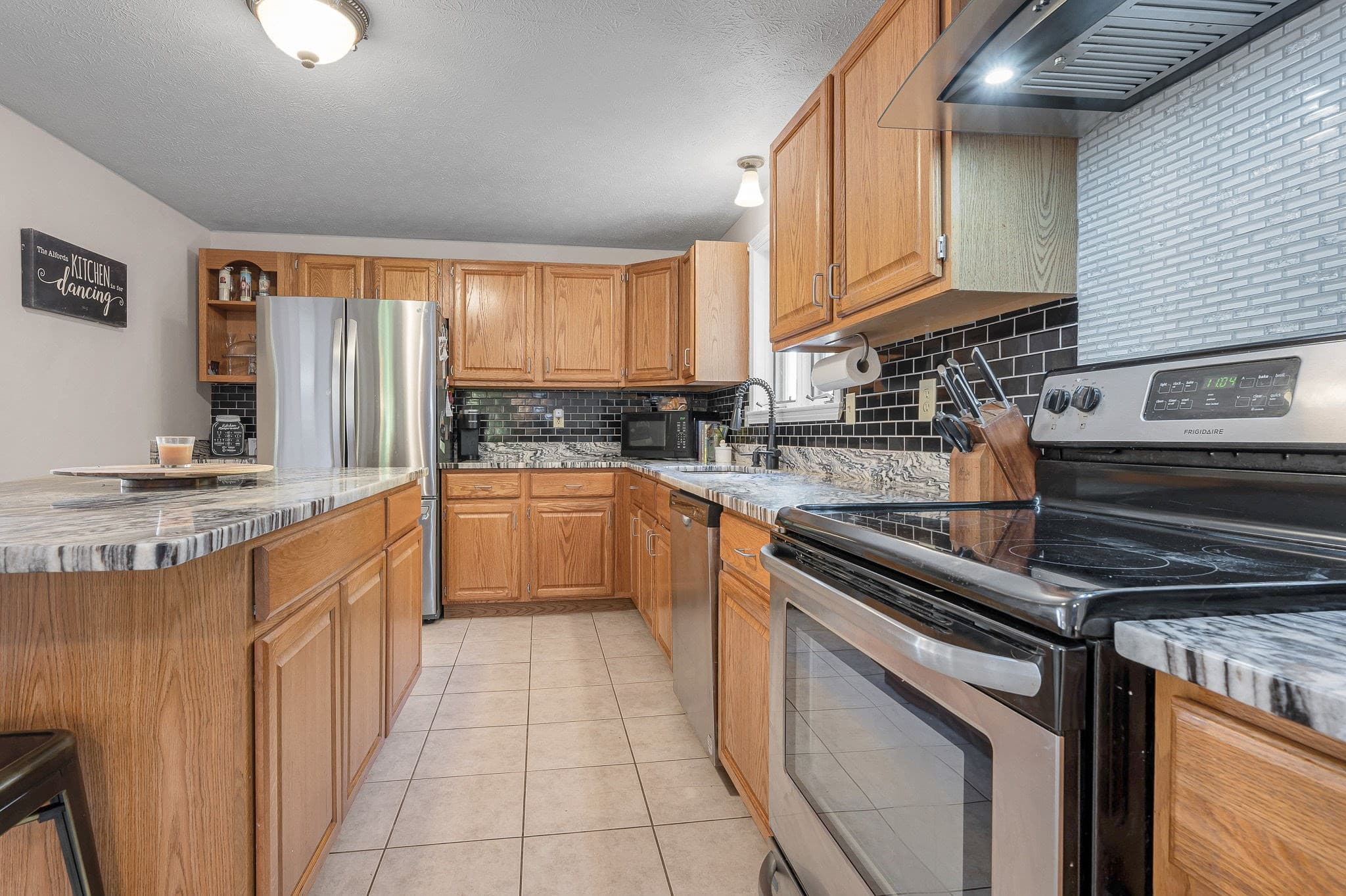 Single Family Residence at 22 Brandy Ln, Pelham NH 03076, photo 10 of 35
