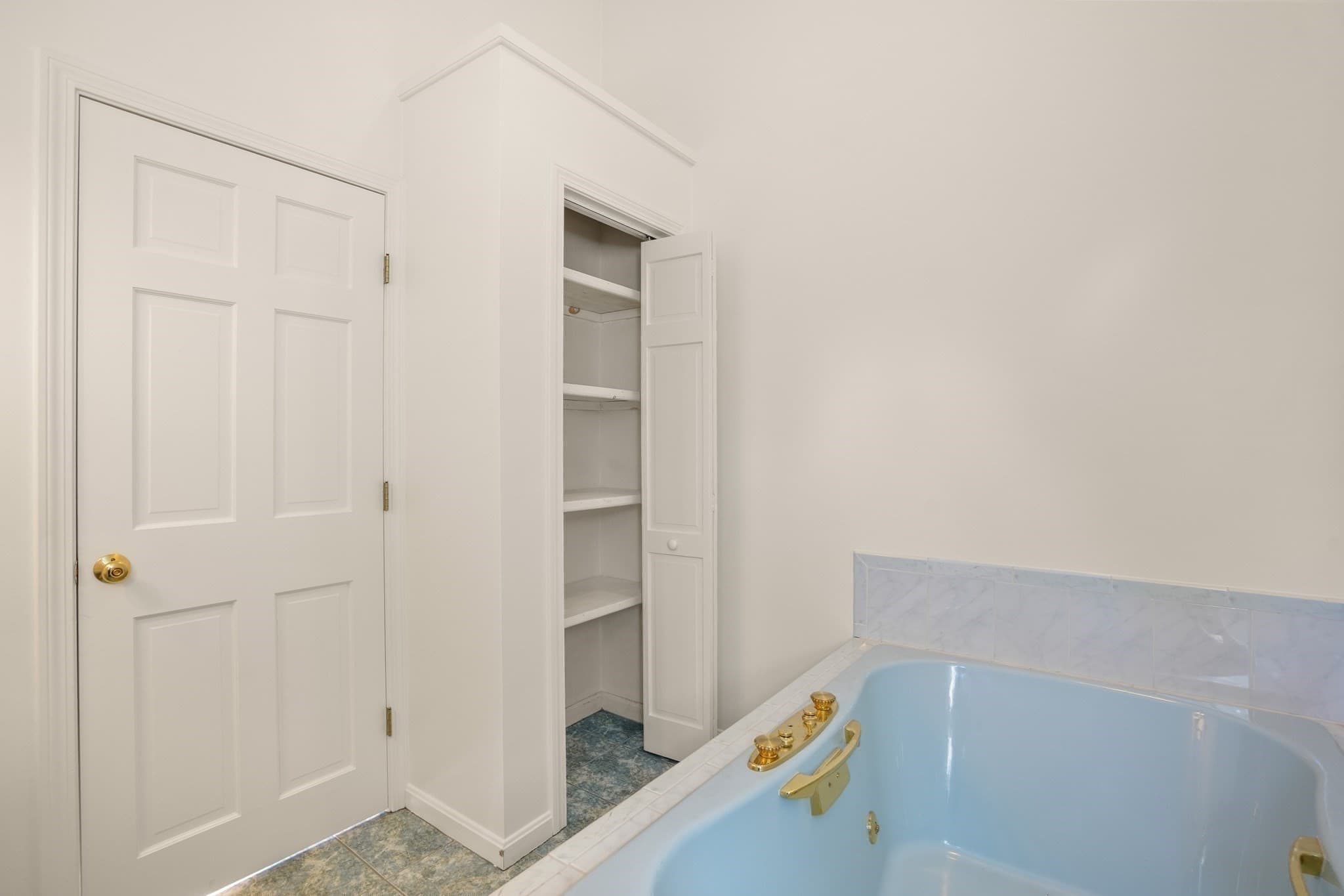 Single Family Residence at 7 Edson Ave, Rutland MA 01543, photo 23 of 41