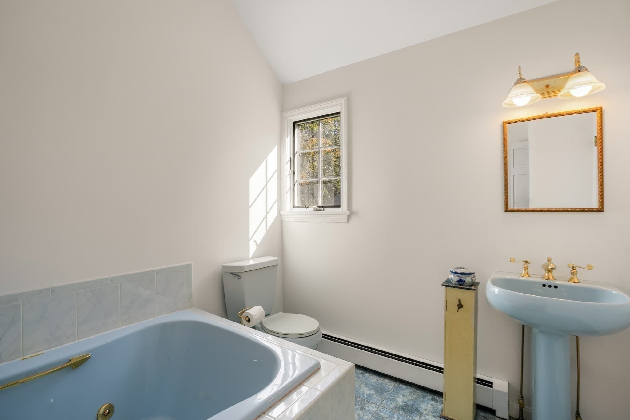 Single Family Residence at 7 Edson Ave, Rutland MA 01543, photo 22 of 41