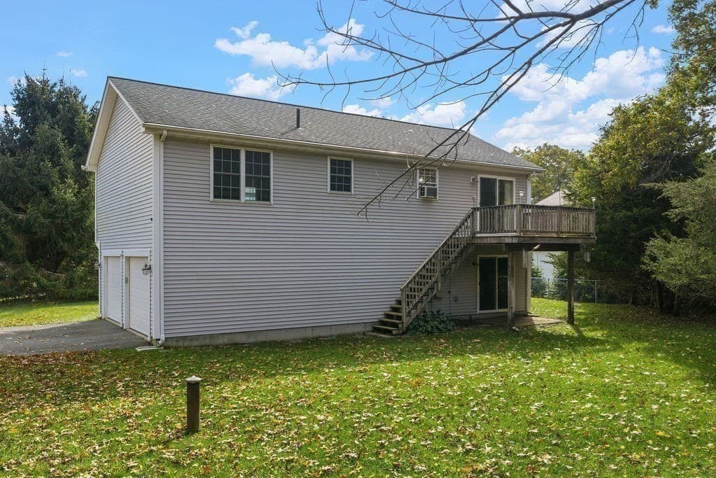 Single Family Residence at 190 Winthrop St, Rehoboth MA 02769, photo 24 of 28