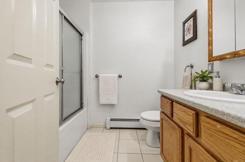 Single Family Residence at 190 Winthrop St, Rehoboth MA 02769, photo 14 of 28