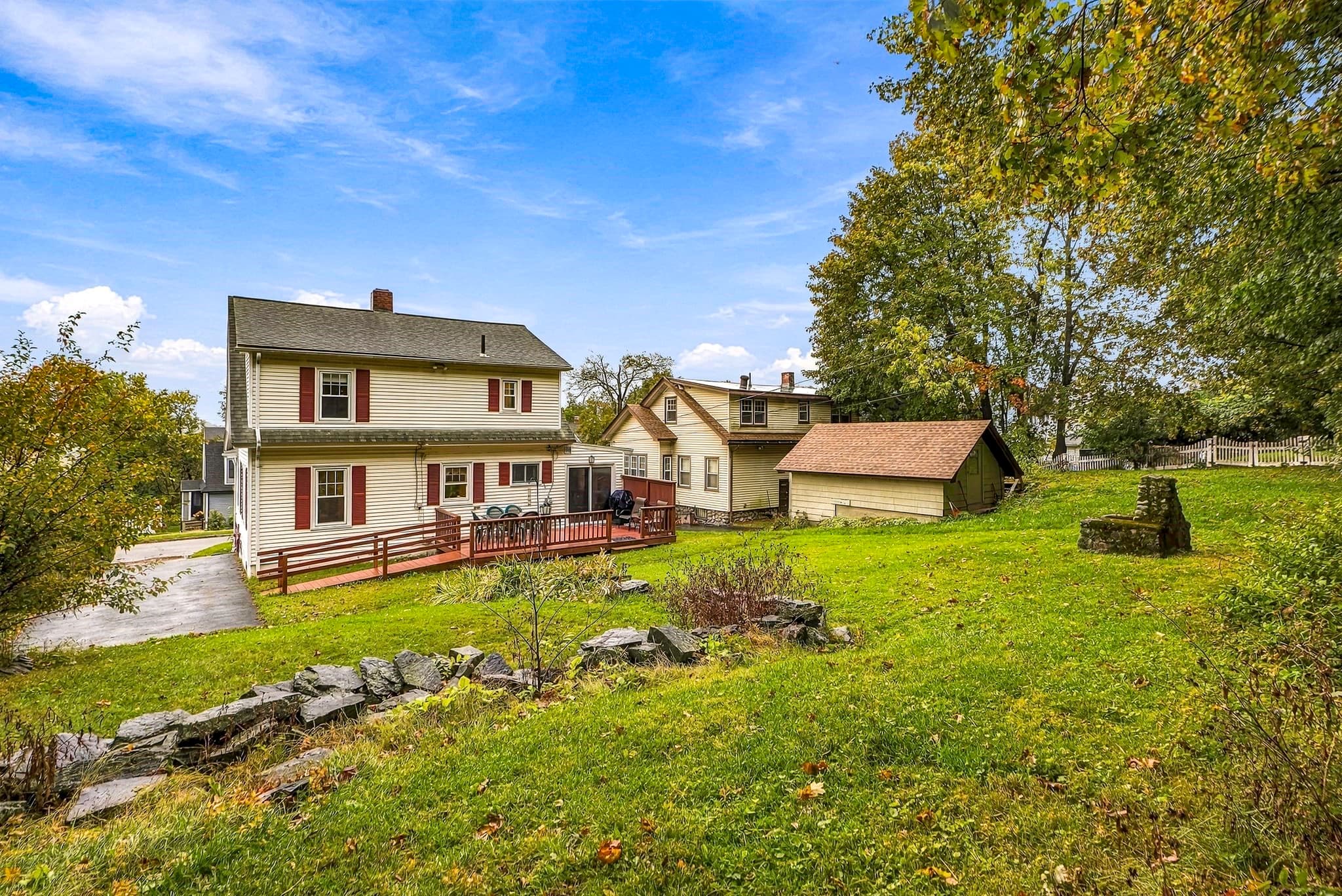 Single Family Residence at 48 Barnard Rd, Worcester MA 01605, photo 6 of 40