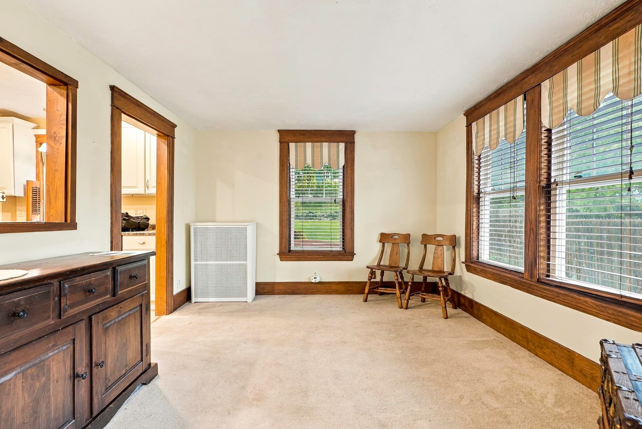 Single Family Residence at 48 Barnard Rd, Worcester MA 01605, photo 17 of 40