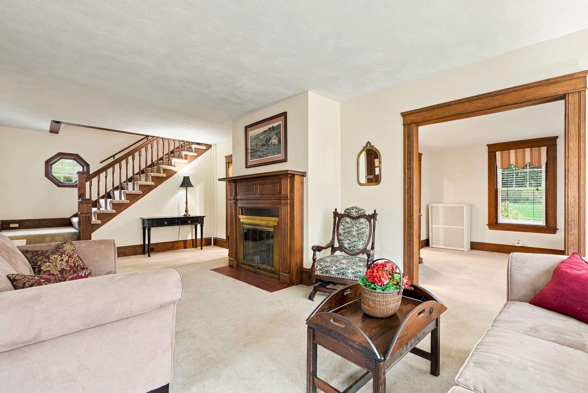 Single Family Residence at 48 Barnard Rd, Worcester MA 01605, photo 11 of 40