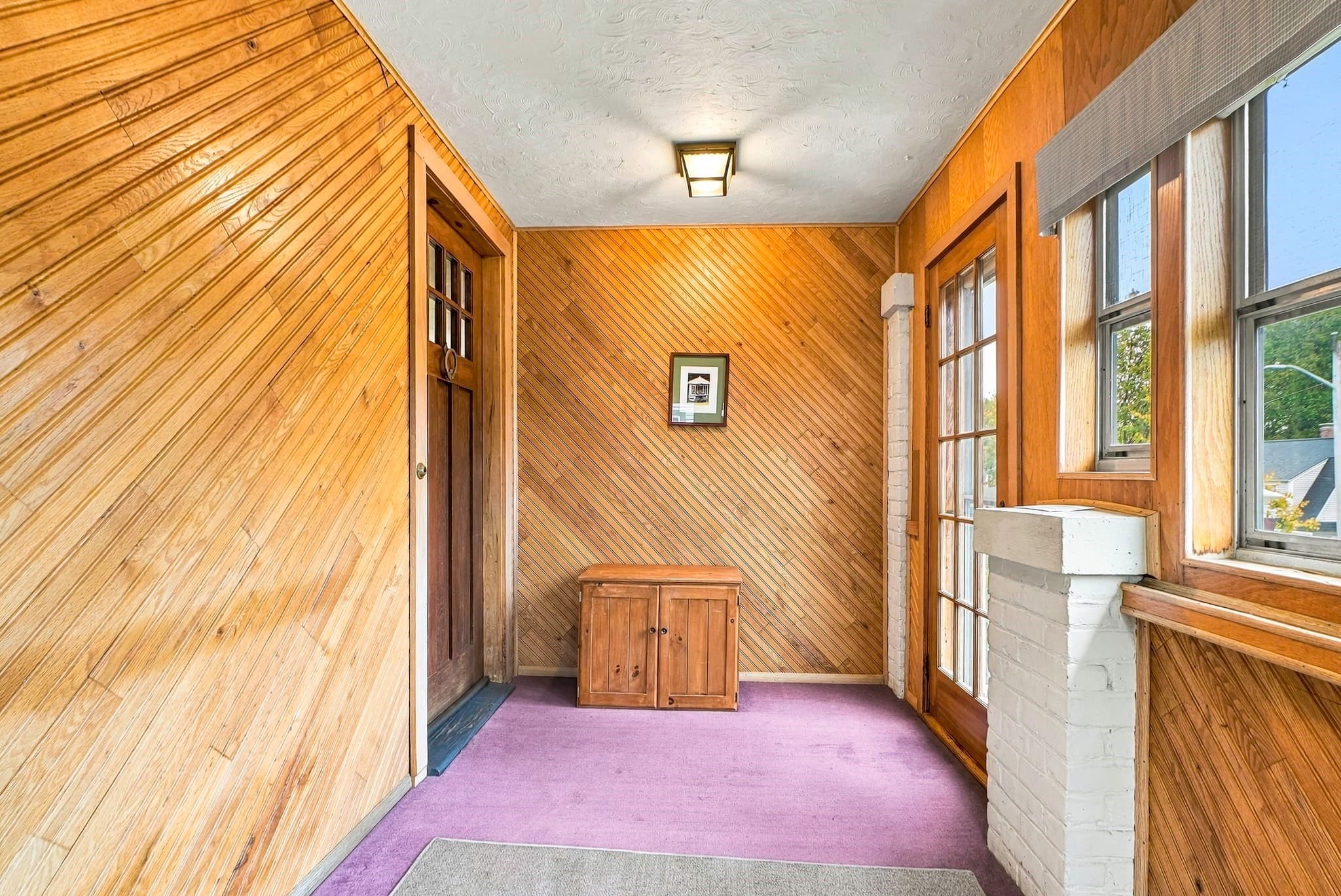 Single Family Residence at 48 Barnard Rd, Worcester MA 01605, photo 8 of 40