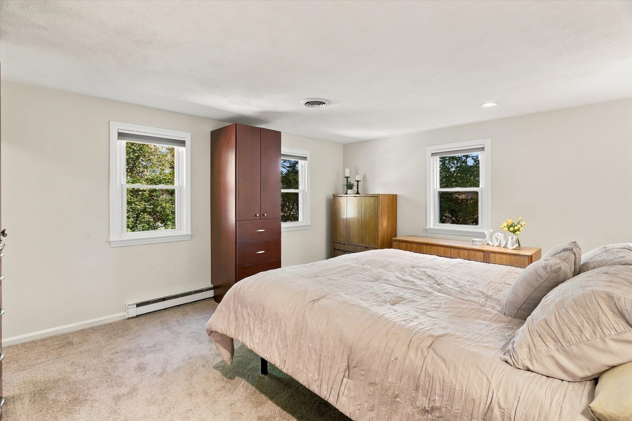 Single Family Residence at 8 Montclair Ave, Andover MA 01810, photo 20 of 42