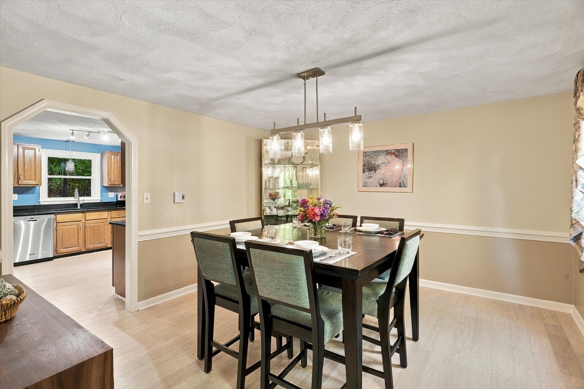 Single Family Residence at 8 Montclair Ave, Andover MA 01810, photo 10 of 42