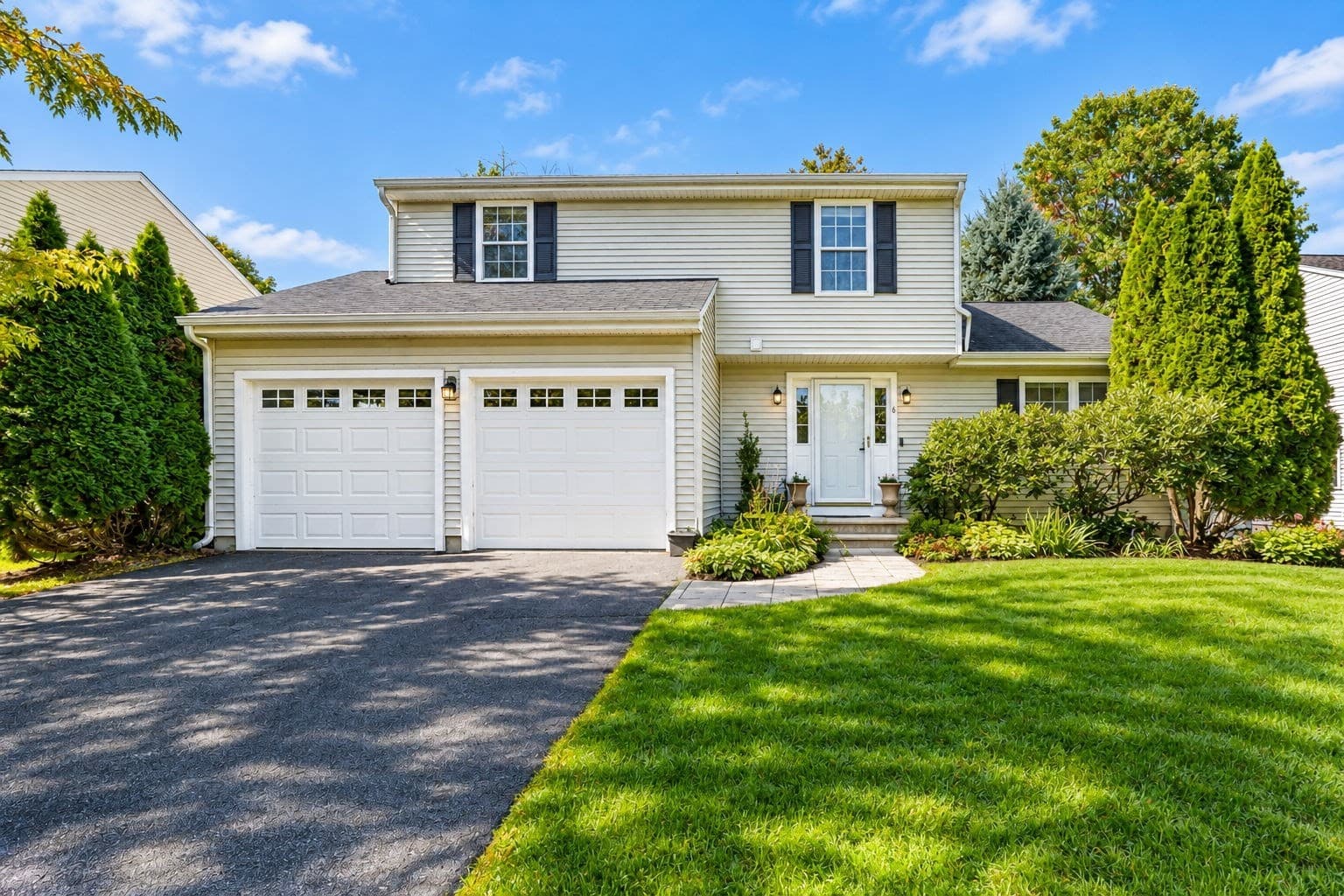 6 Derby St, Framingham MA 01701