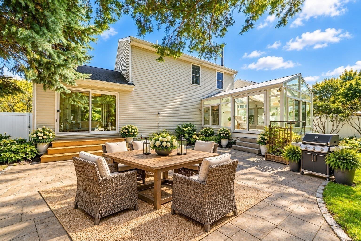 Single Family Residence at 6 Derby St, Framingham MA 01701, photo 10 of 28