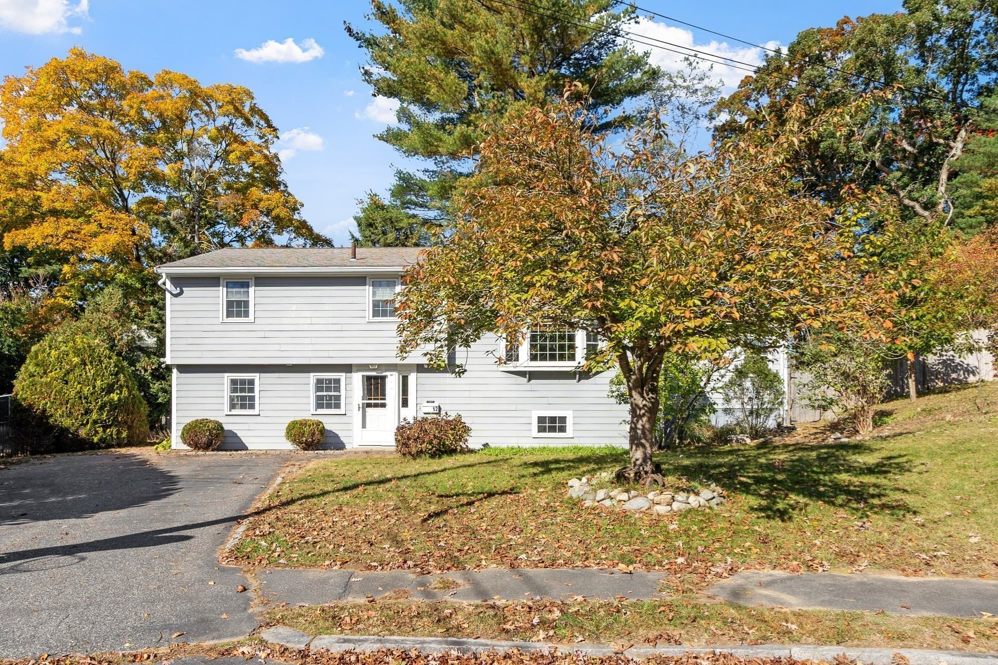 Single Family Residence at 12 Prior Dr., Framingham MA 01701, photo 2 of 39