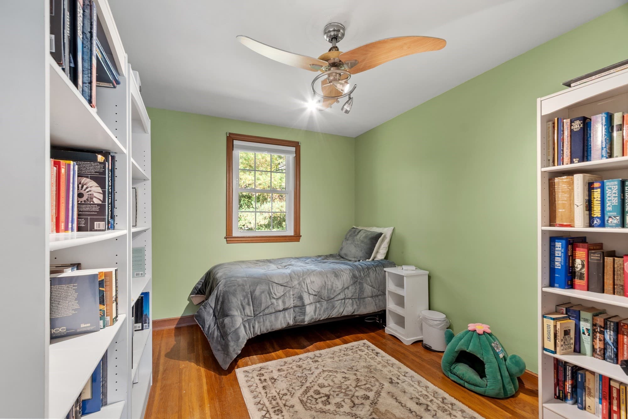 Single Family Residence at 12 Prior Dr., Framingham MA 01701, photo 22 of 39