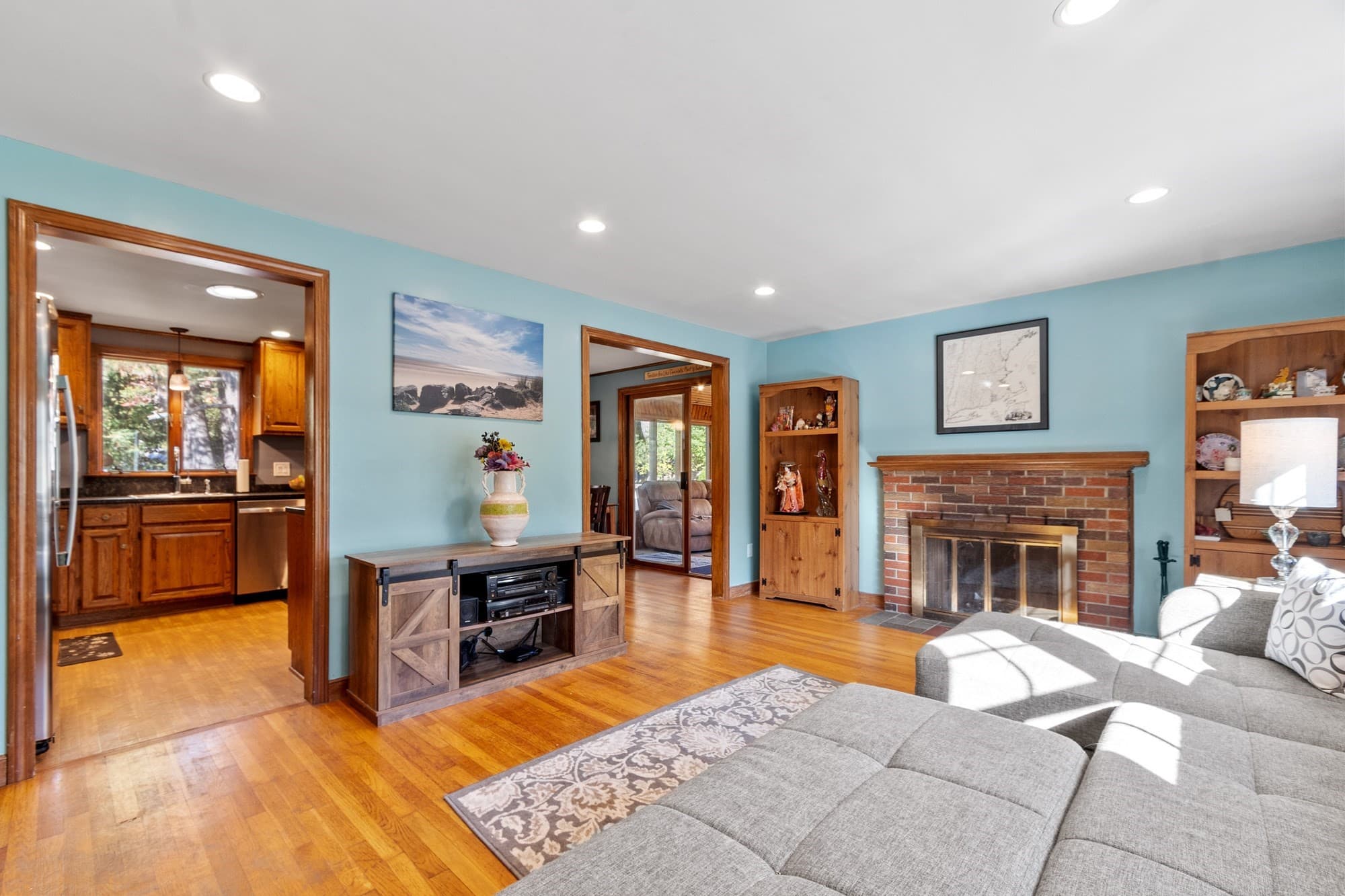 Single Family Residence at 12 Prior Dr., Framingham MA 01701, photo 25 of 39