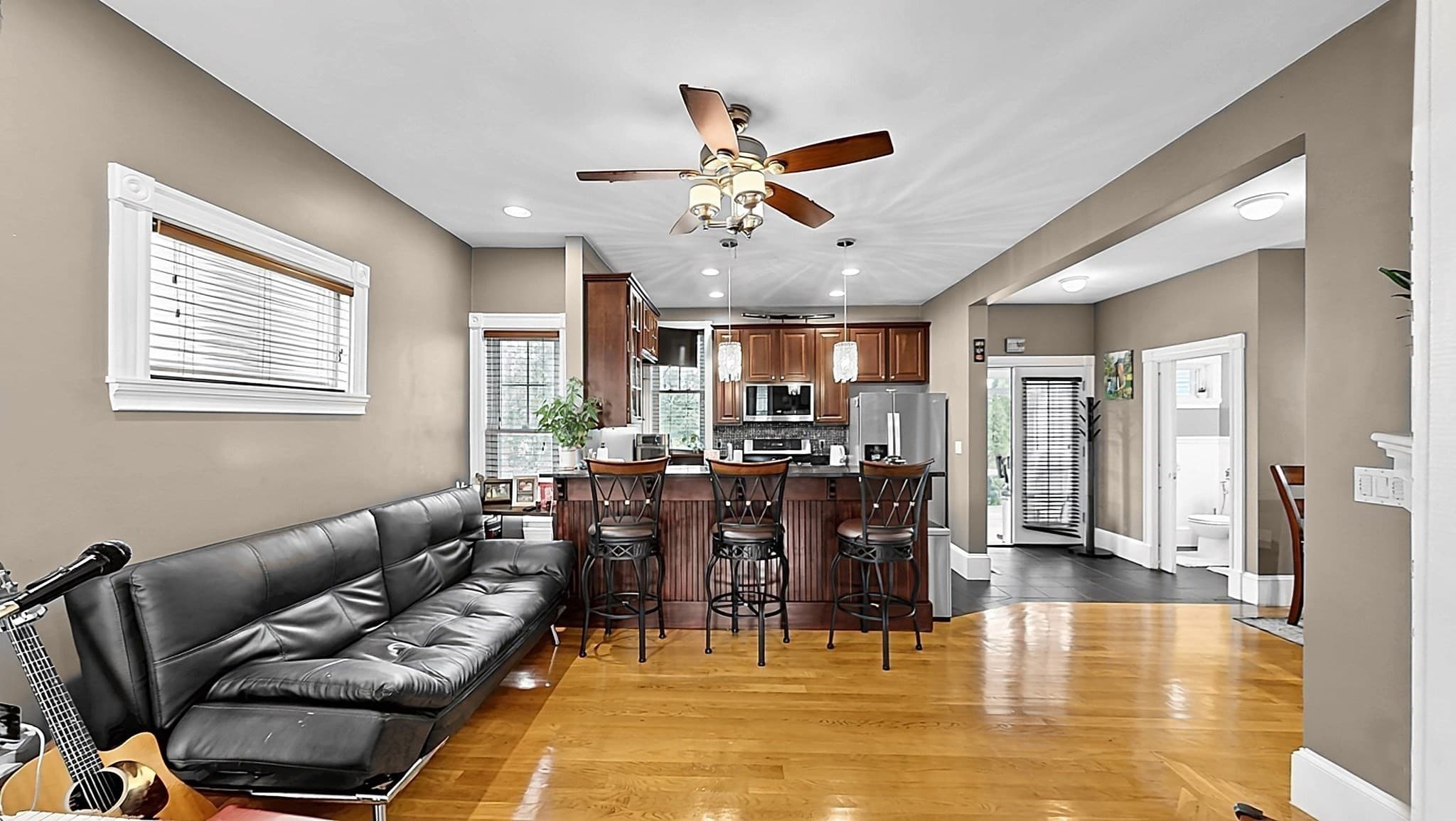 Single Family Residence at 316 Bowdoin St, Winthrop MA 02152, photo 5 of 29