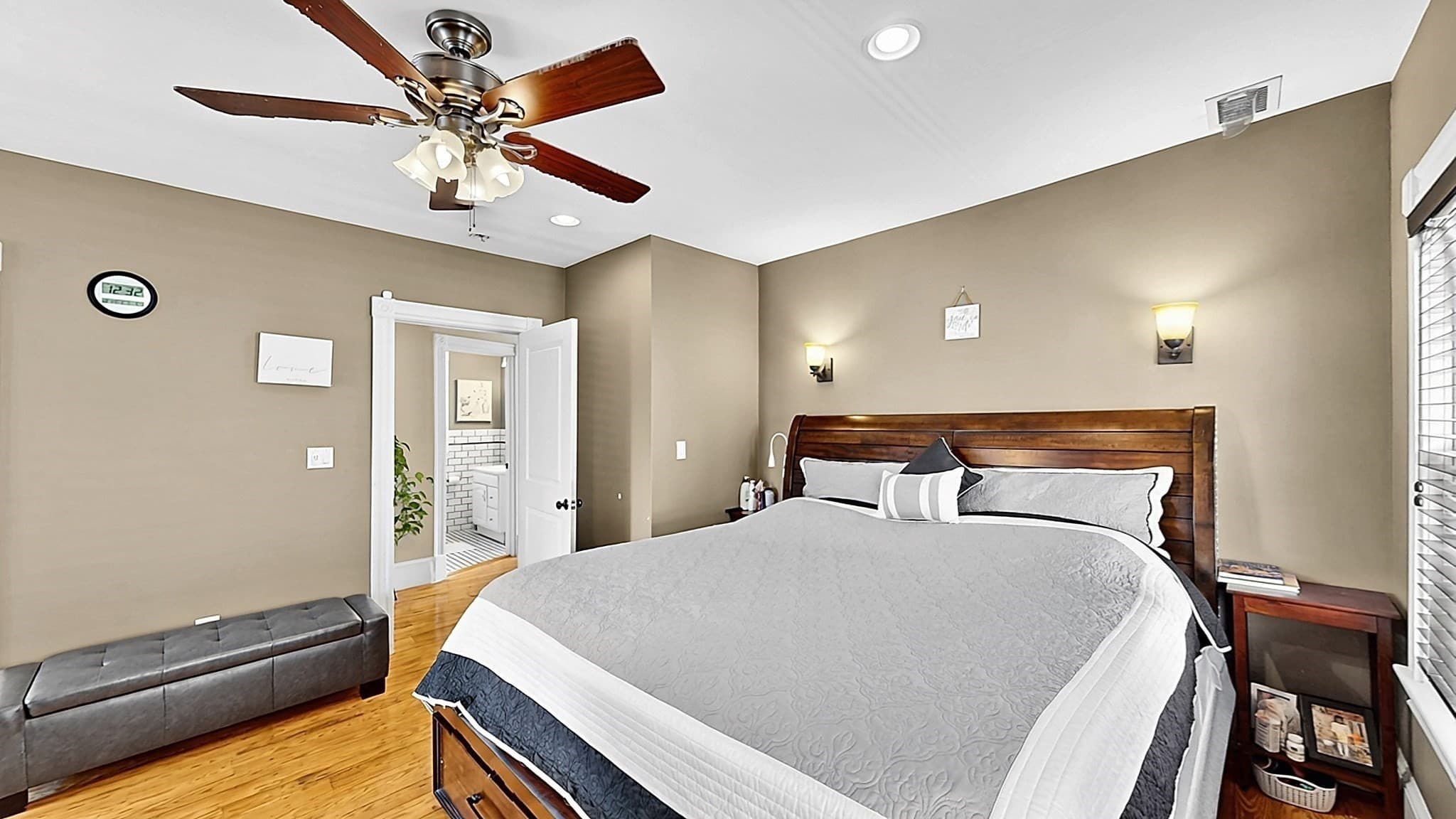 Single Family Residence at 316 Bowdoin St, Winthrop MA 02152, photo 11 of 29