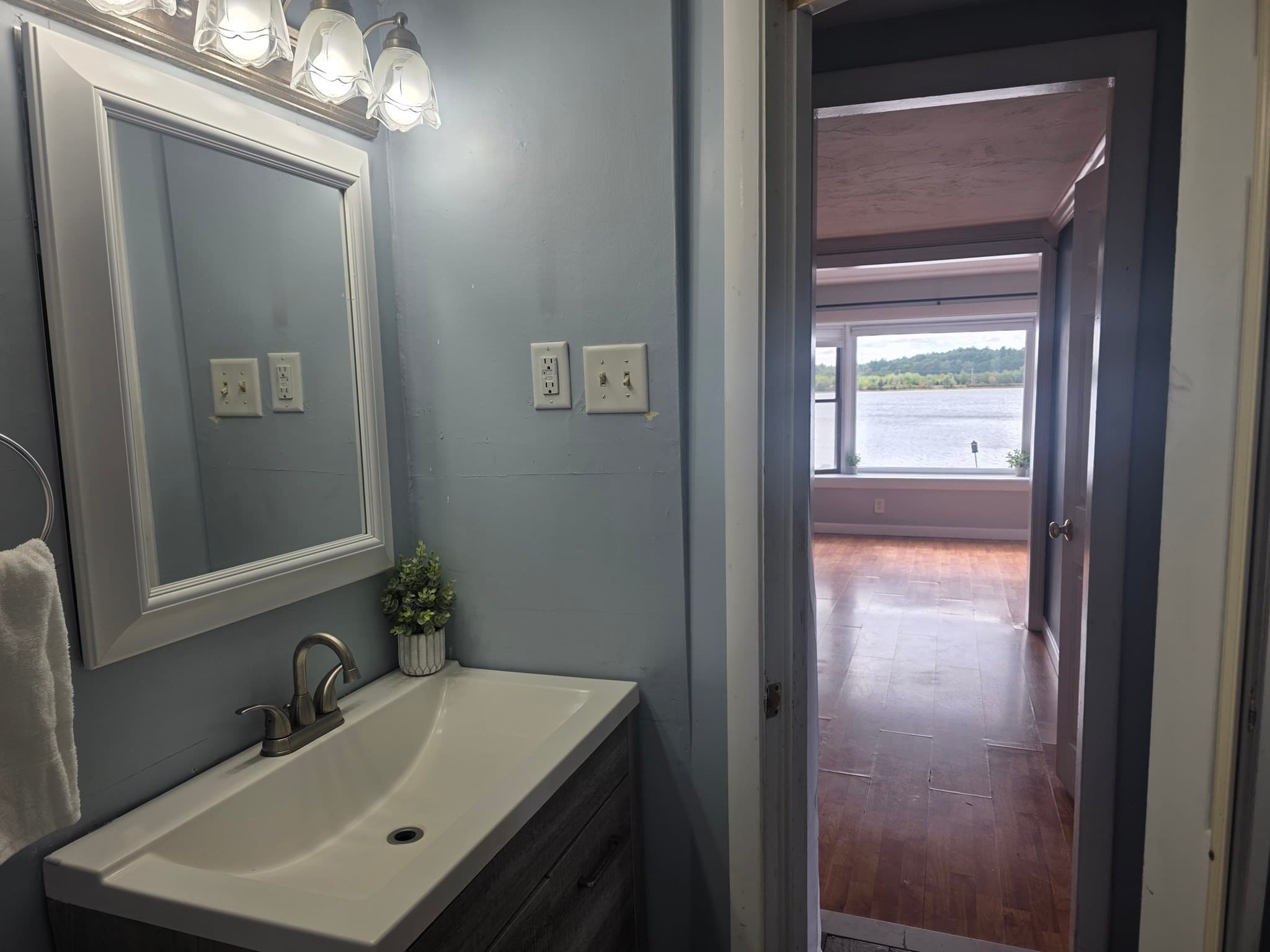 Single Family Residence at 9 Sheila Rd, Pembroke MA 02359, photo 22 of 39