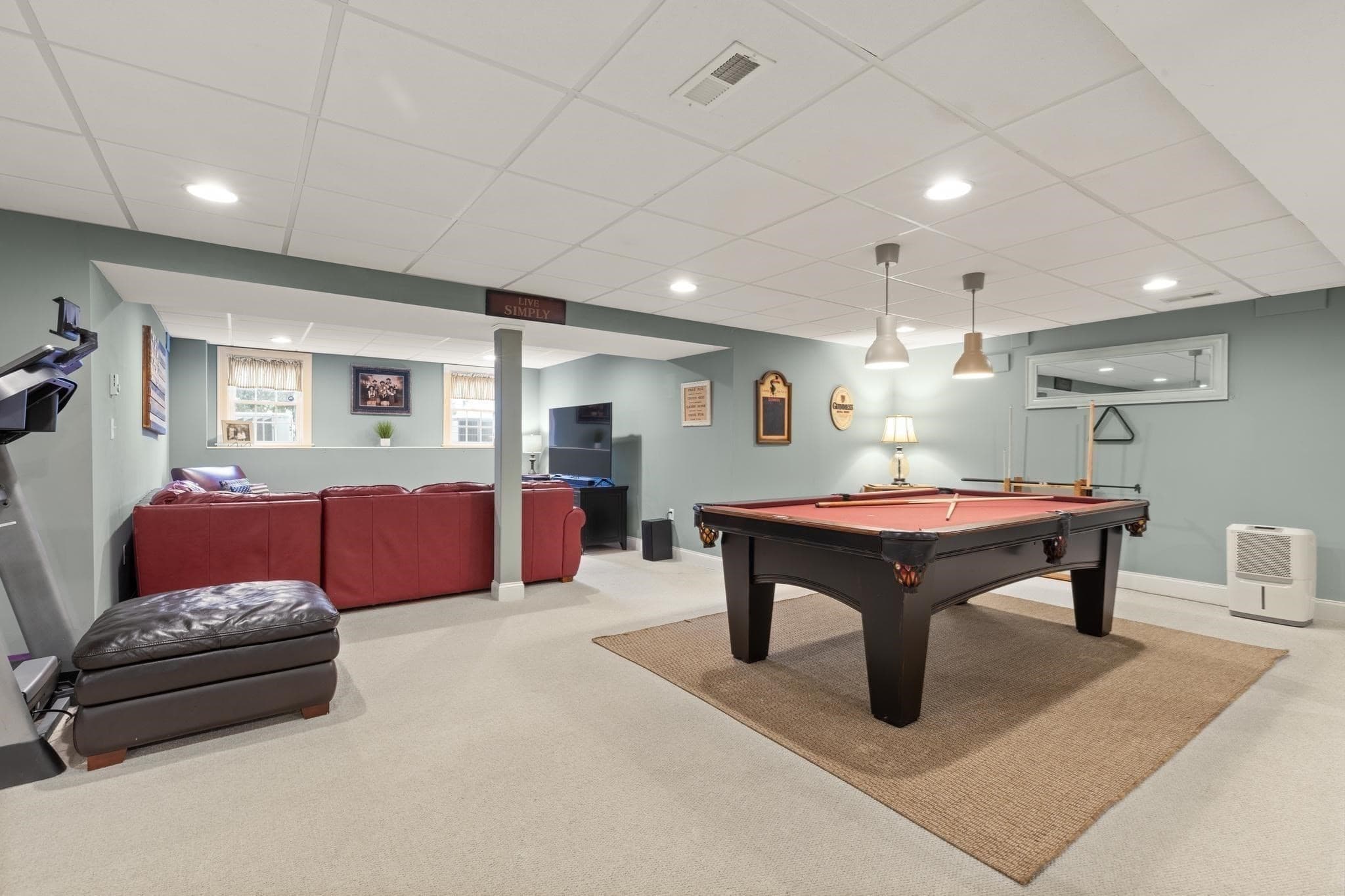Single Family Residence at 185 Riverside Dr, Wrentham MA 02093, photo 32 of 42