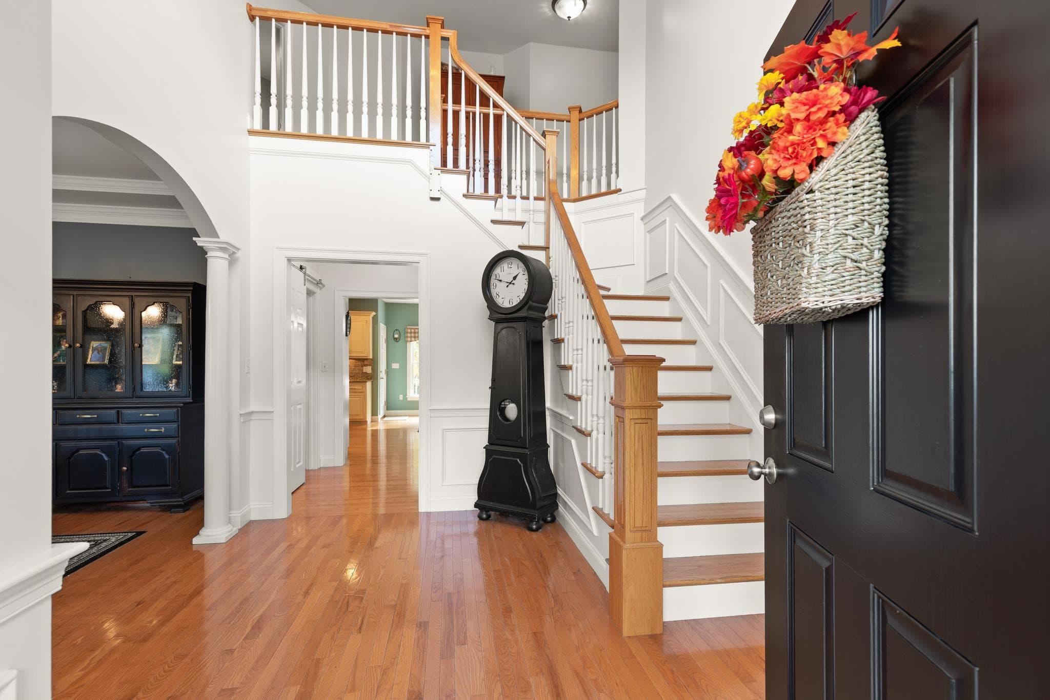 Single Family Residence at 185 Riverside Dr, Wrentham MA 02093, photo 5 of 42