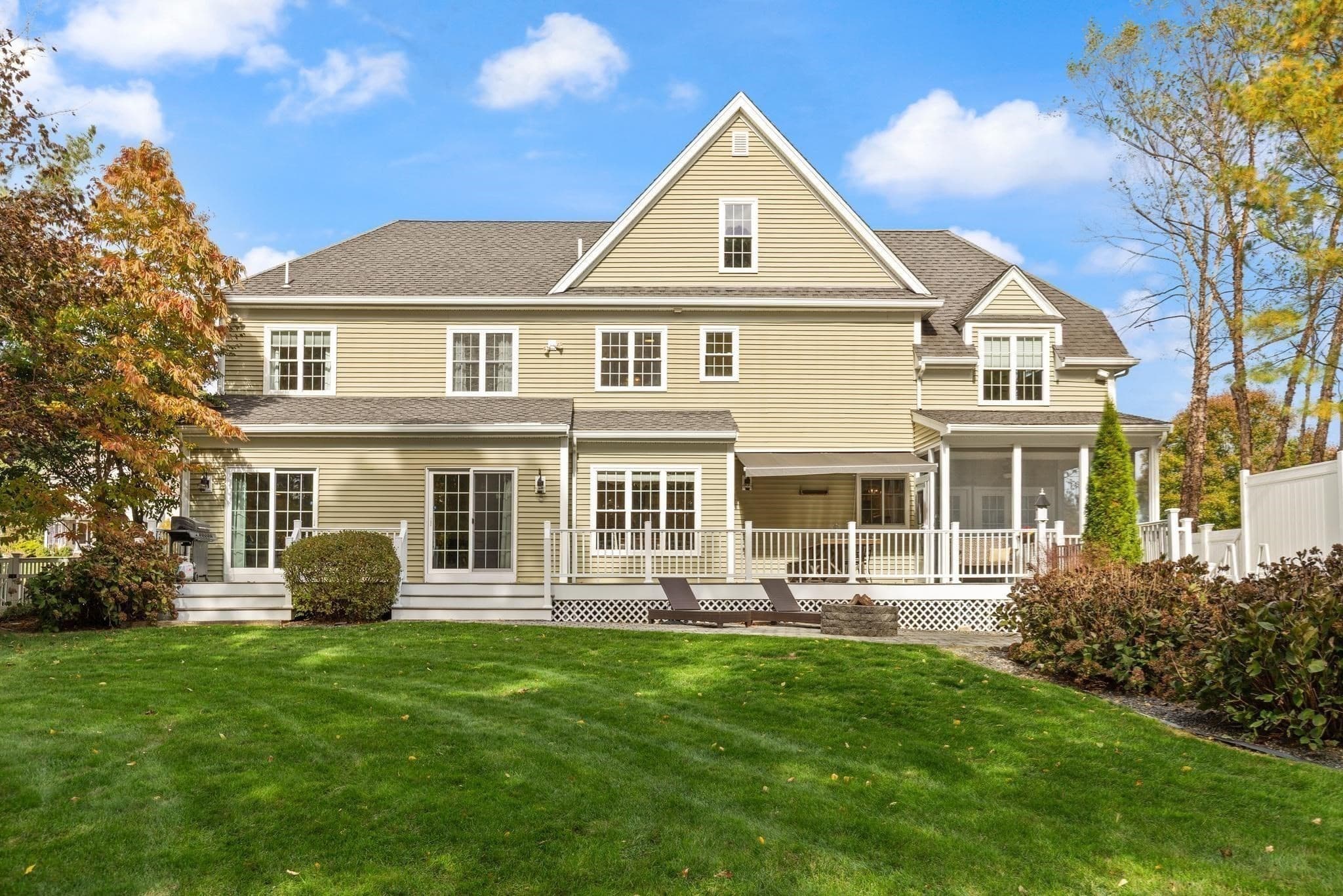 Single Family Residence at 185 Riverside Dr, Wrentham MA 02093, photo 38 of 42