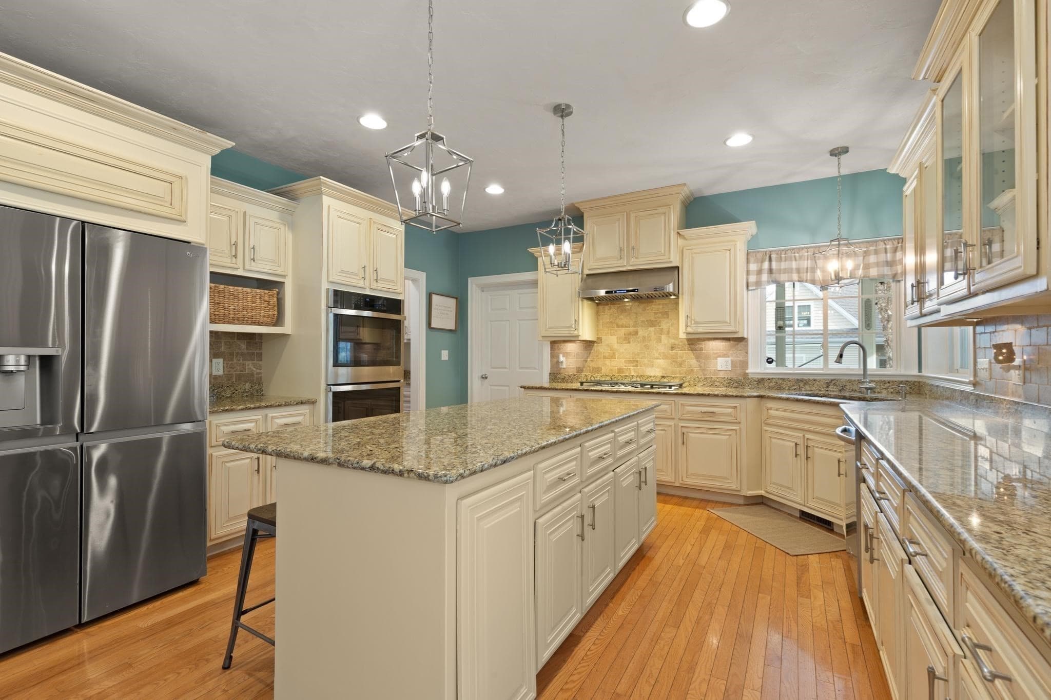 Single Family Residence at 185 Riverside Dr, Wrentham MA 02093, photo 10 of 42