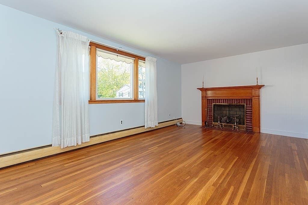 Single Family Residence at 759 Beechmont Street, Boston MA 02136, photo 9 of 31