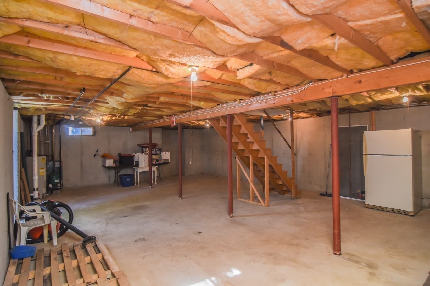 Single Family Residence at 9 Wimbledon Crossing, Dracut MA 01826, photo 27 of 33