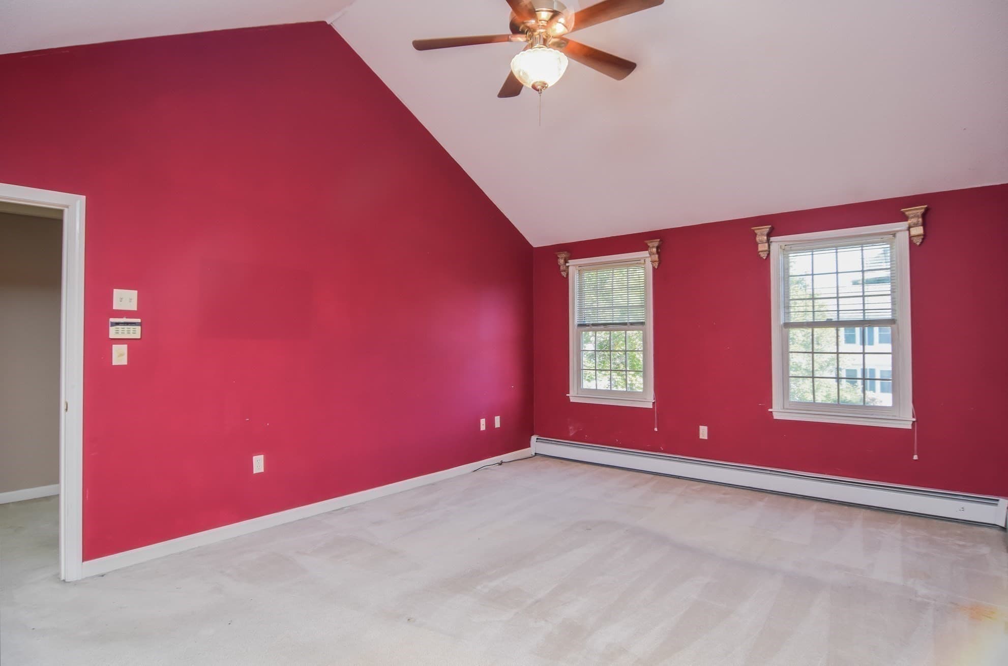Single Family Residence at 9 Wimbledon Crossing, Dracut MA 01826, photo 16 of 33