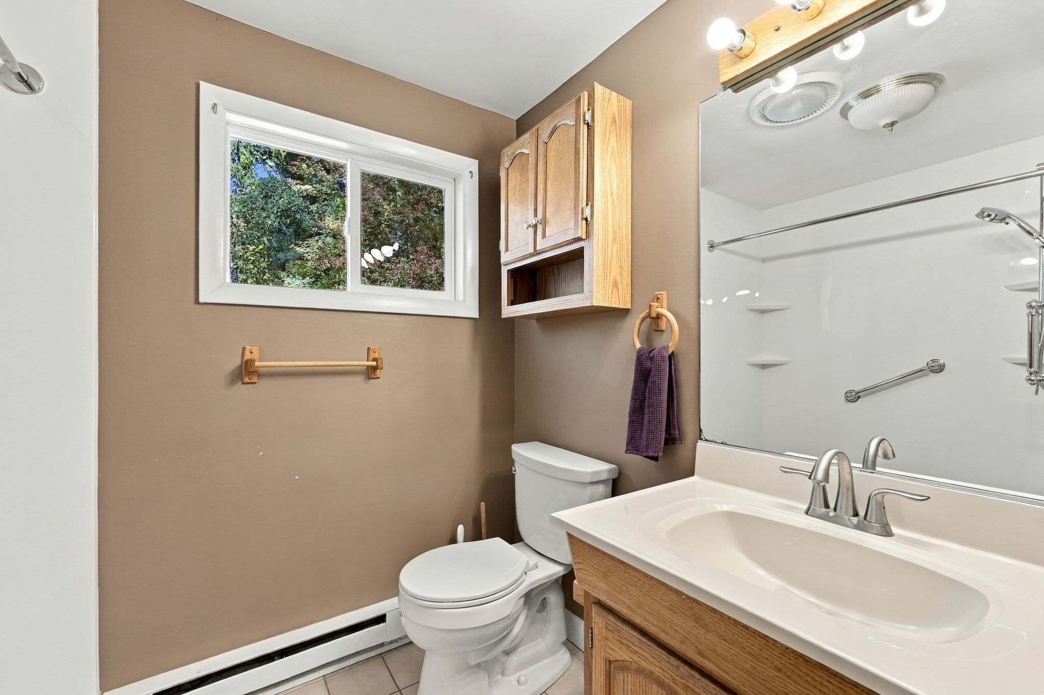 Single Family Residence at 286 Peekskill Ave, Springfield MA 01129, photo 23 of 38