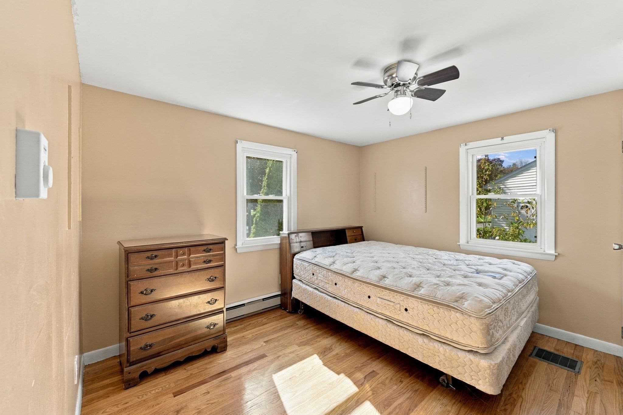 Single Family Residence at 286 Peekskill Ave, Springfield MA 01129, photo 26 of 38