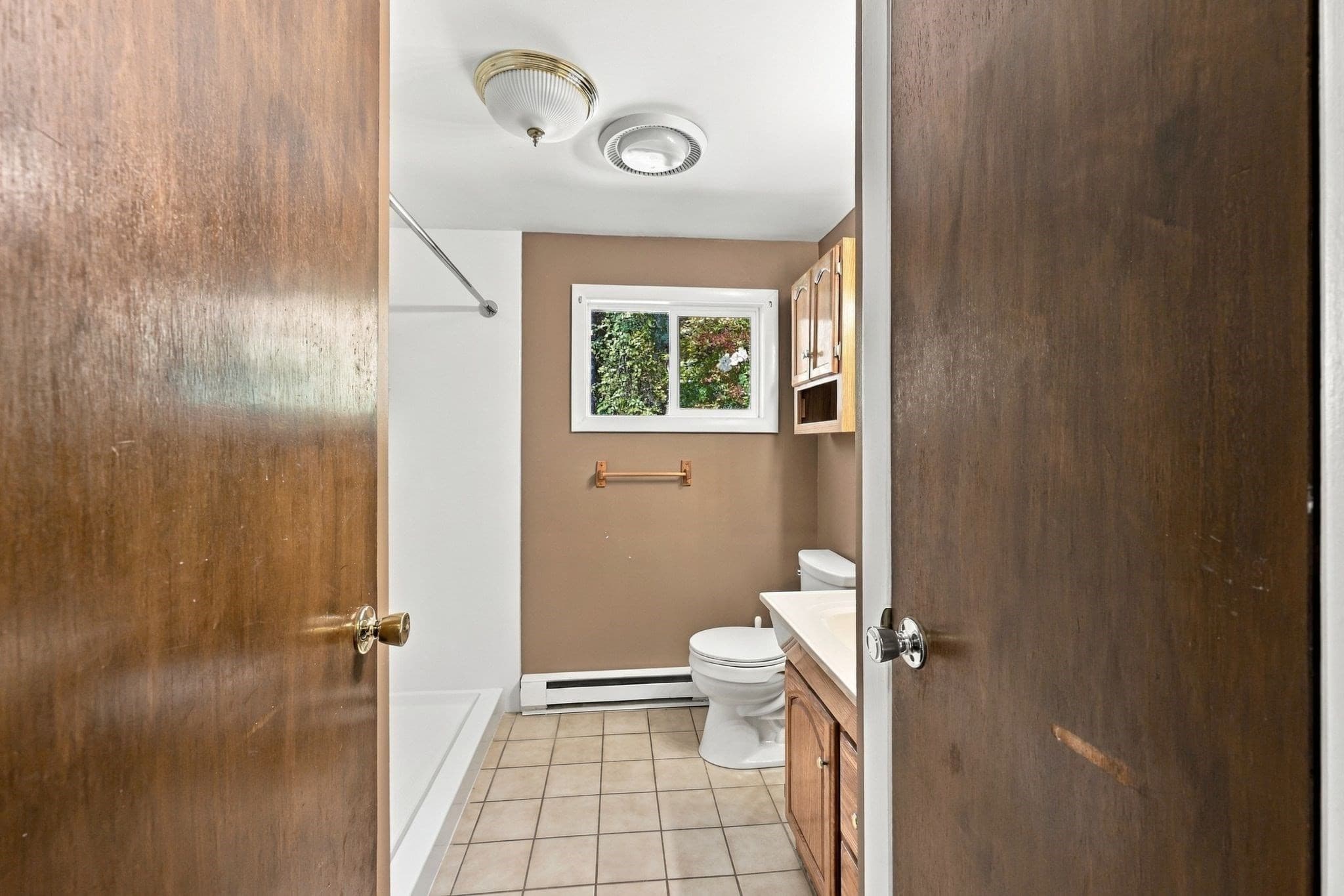 Single Family Residence at 286 Peekskill Ave, Springfield MA 01129, photo 22 of 38