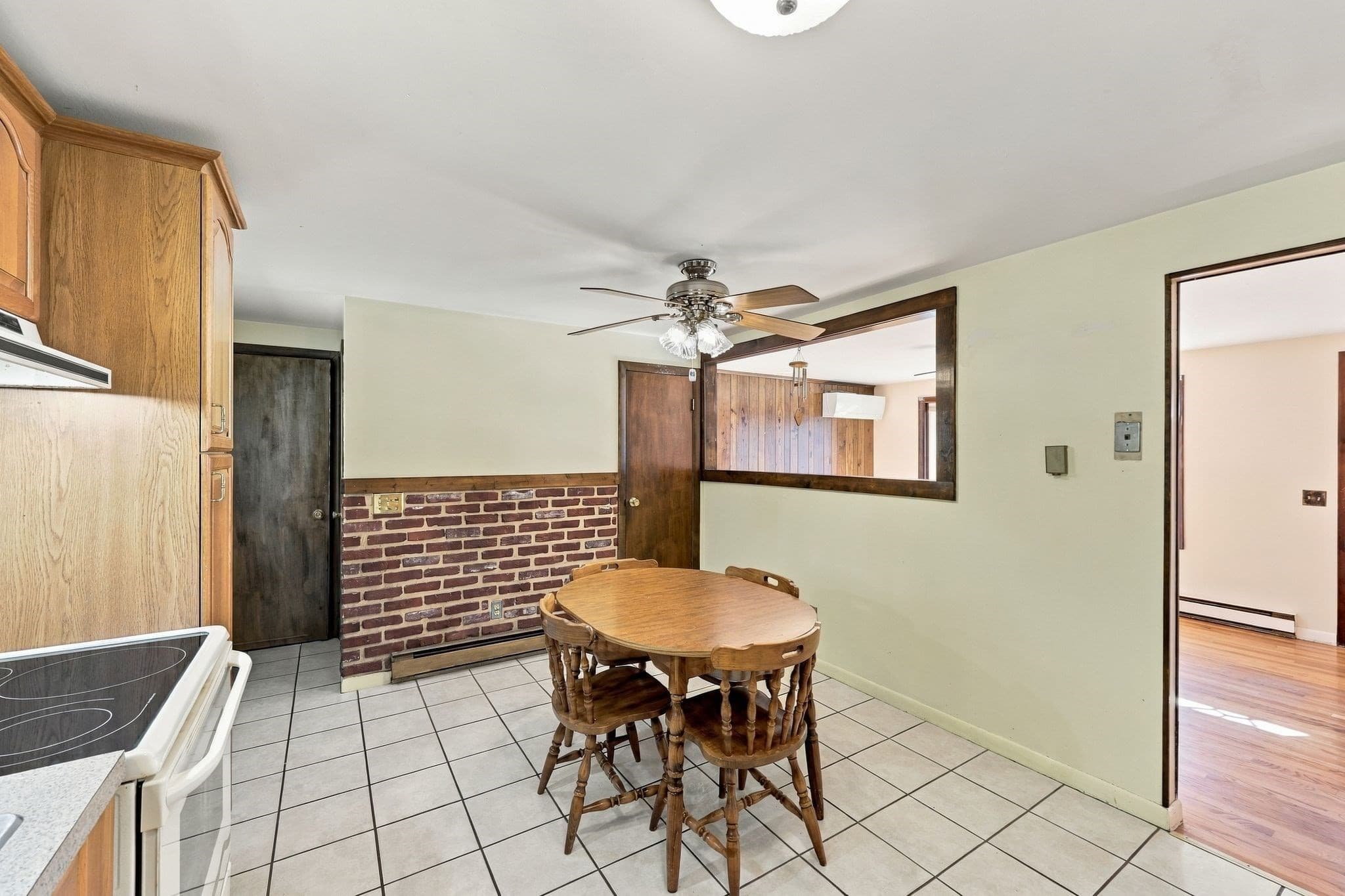 Single Family Residence at 286 Peekskill Ave, Springfield MA 01129, photo 18 of 38