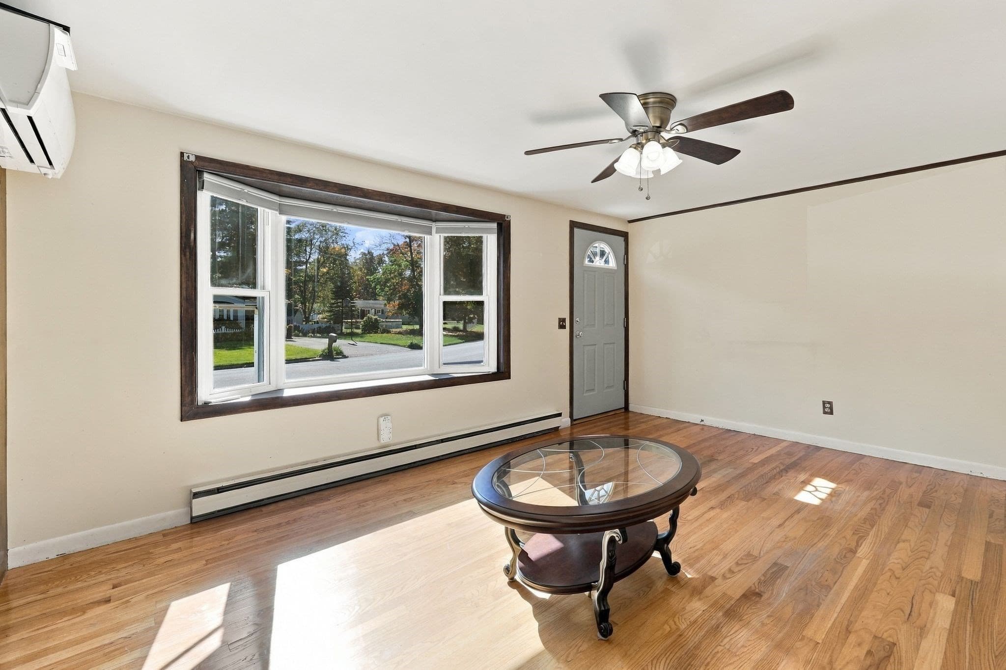 Single Family Residence at 286 Peekskill Ave, Springfield MA 01129, photo 11 of 38