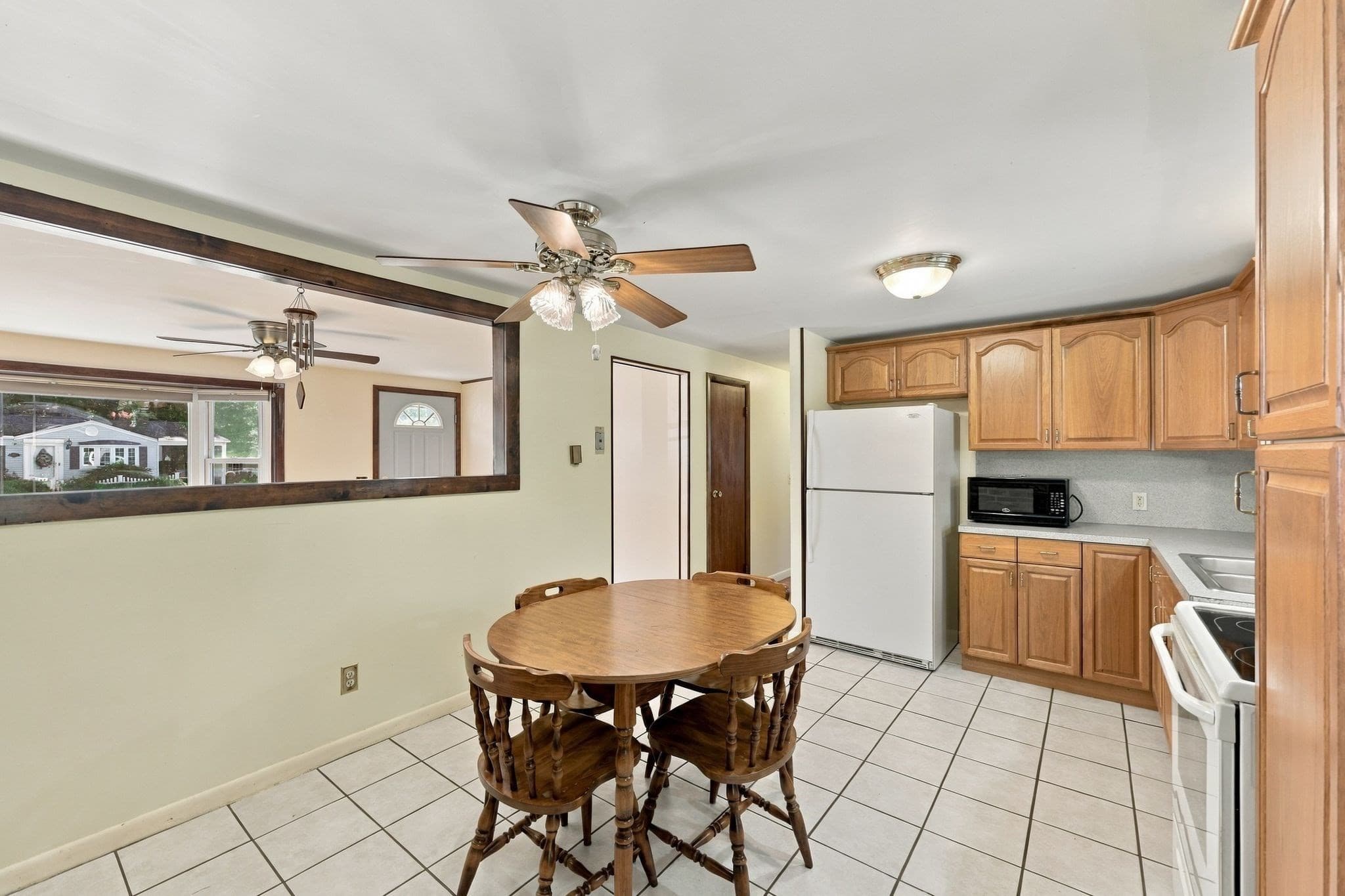 Single Family Residence at 286 Peekskill Ave, Springfield MA 01129, photo 19 of 38