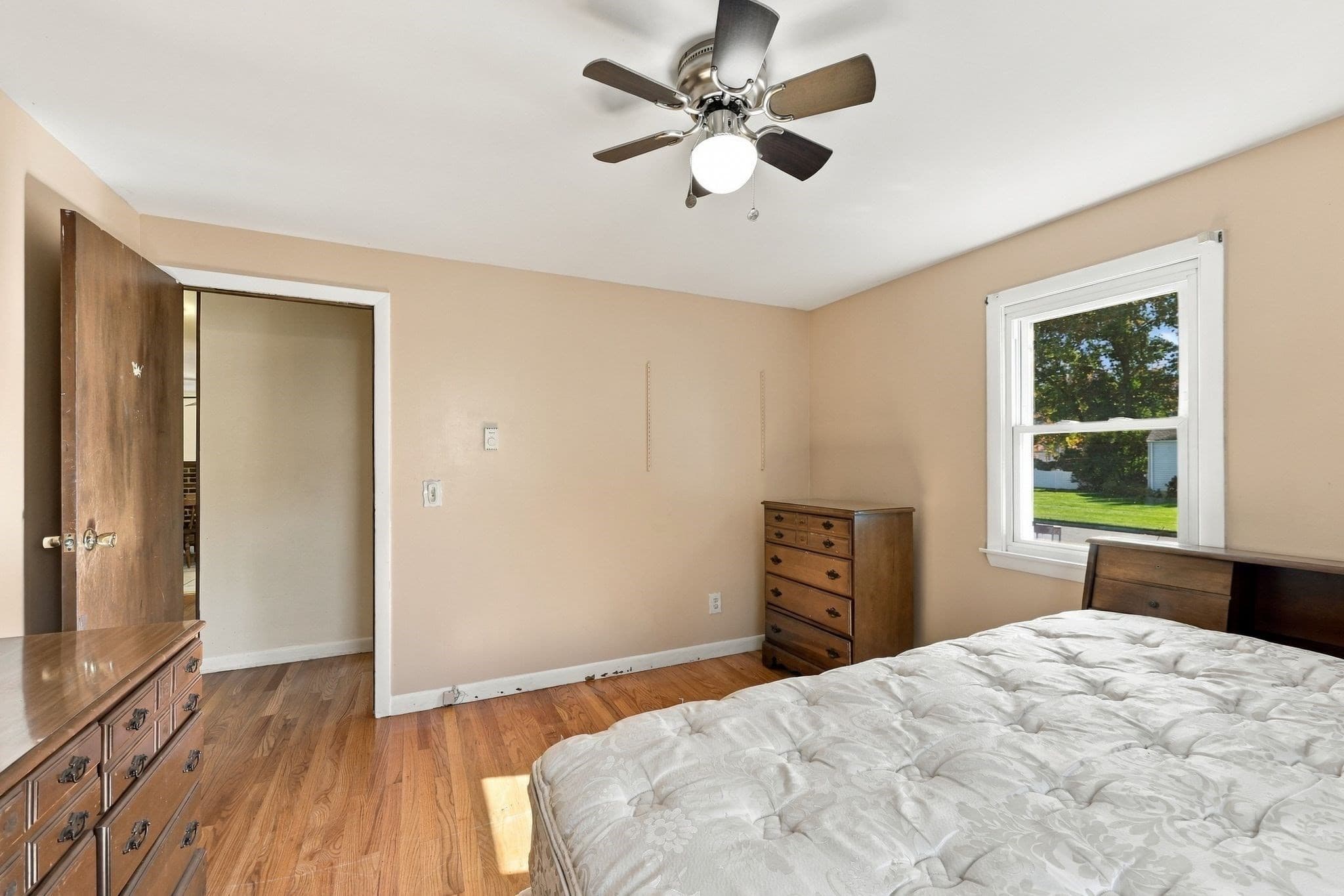 Single Family Residence at 286 Peekskill Ave, Springfield MA 01129, photo 25 of 38