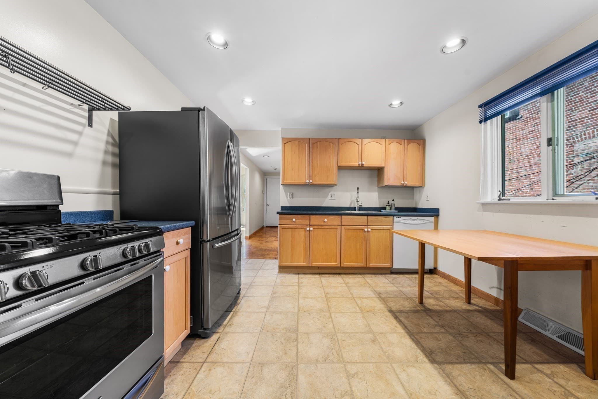 2 Family - 2 Units Up/Down at 345/347 Fenno St., Revere MA 02151, photo 11 of 41