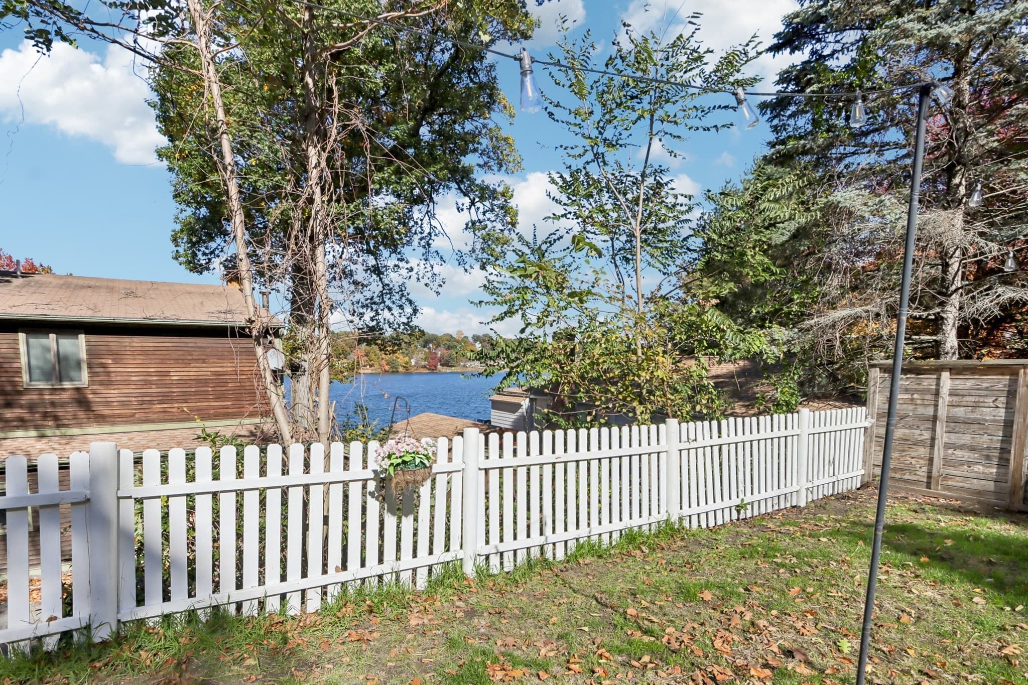 Single Family Residence at 2 Lakeview Dr, Billerica MA 01821, photo 3 of 42