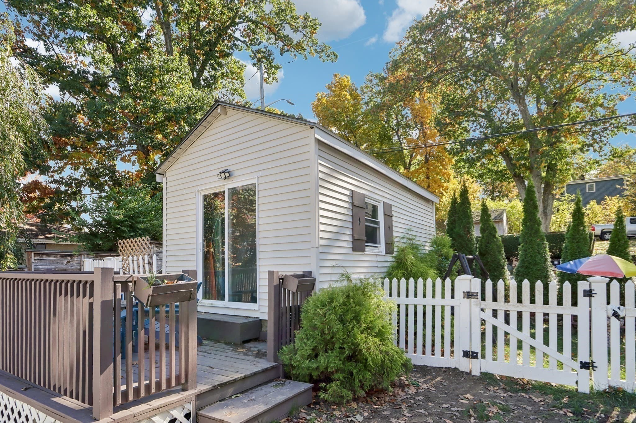Single Family Residence at 2 Lakeview Dr, Billerica MA 01821, photo 38 of 42