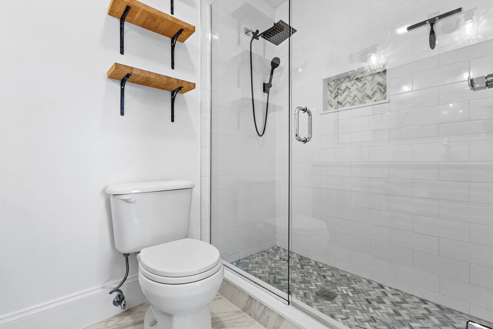 Condominium at 138 Trenton # 1, Boston MA 02128, photo 10 of 38