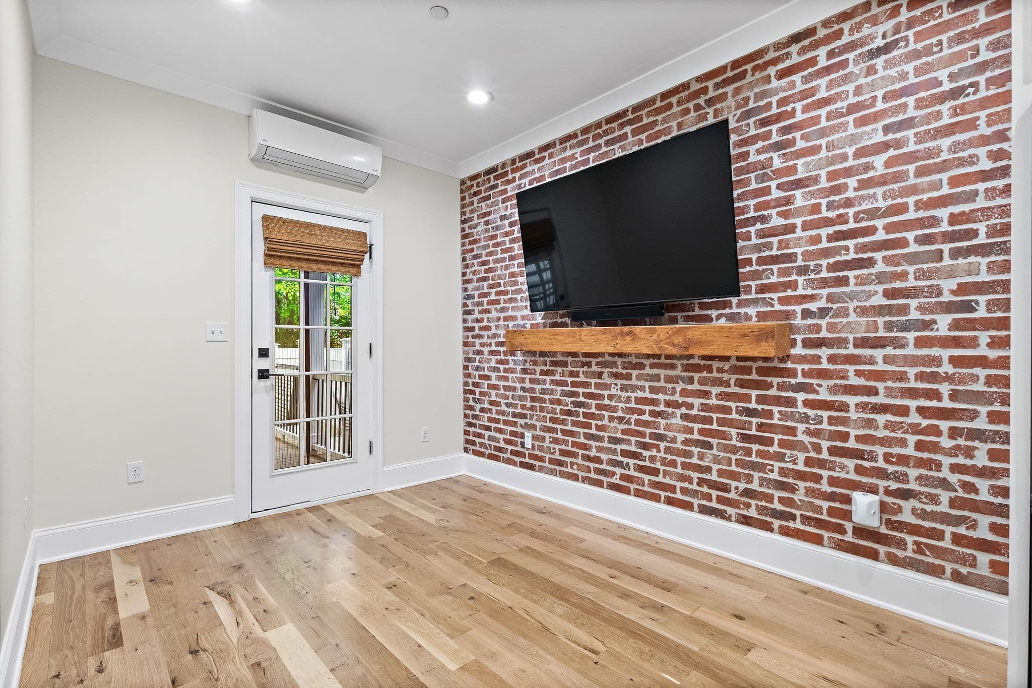 Condominium at 138 Trenton # 1, Boston MA 02128, photo 15 of 38