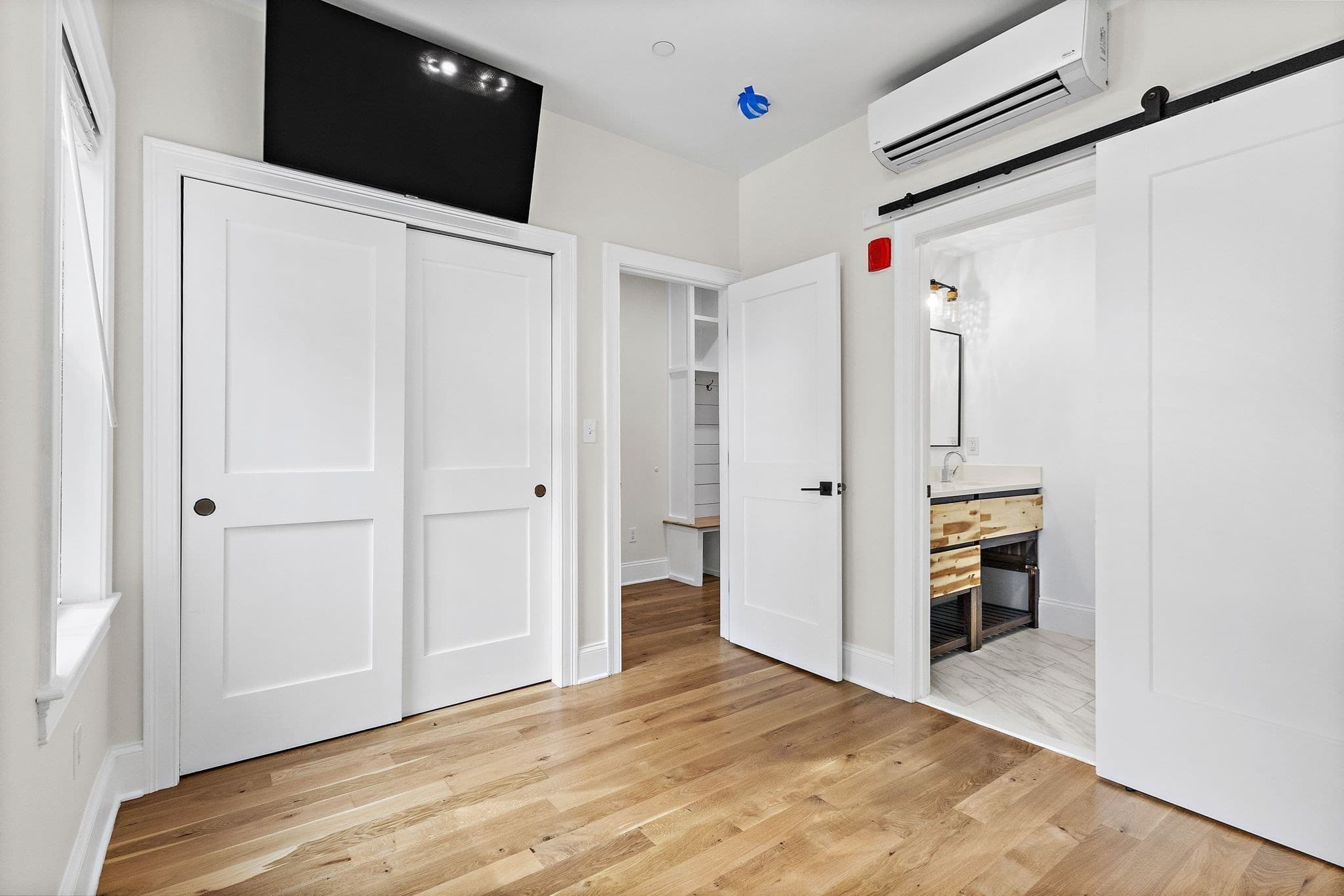 Condominium at 138 Trenton # 1, Boston MA 02128, photo 8 of 38