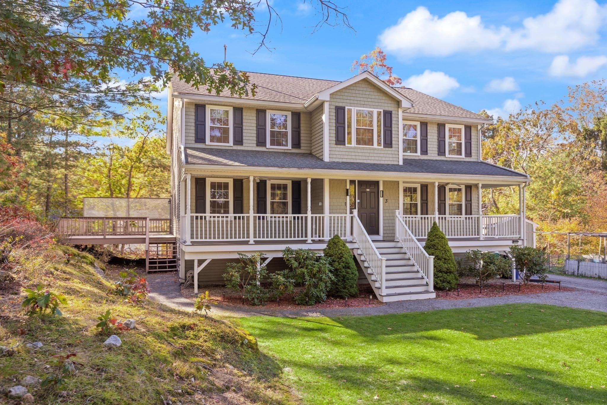 Single Family Residence at 3 Ledgelawn Ave, Billerica MA 01821, photo 2 of 42