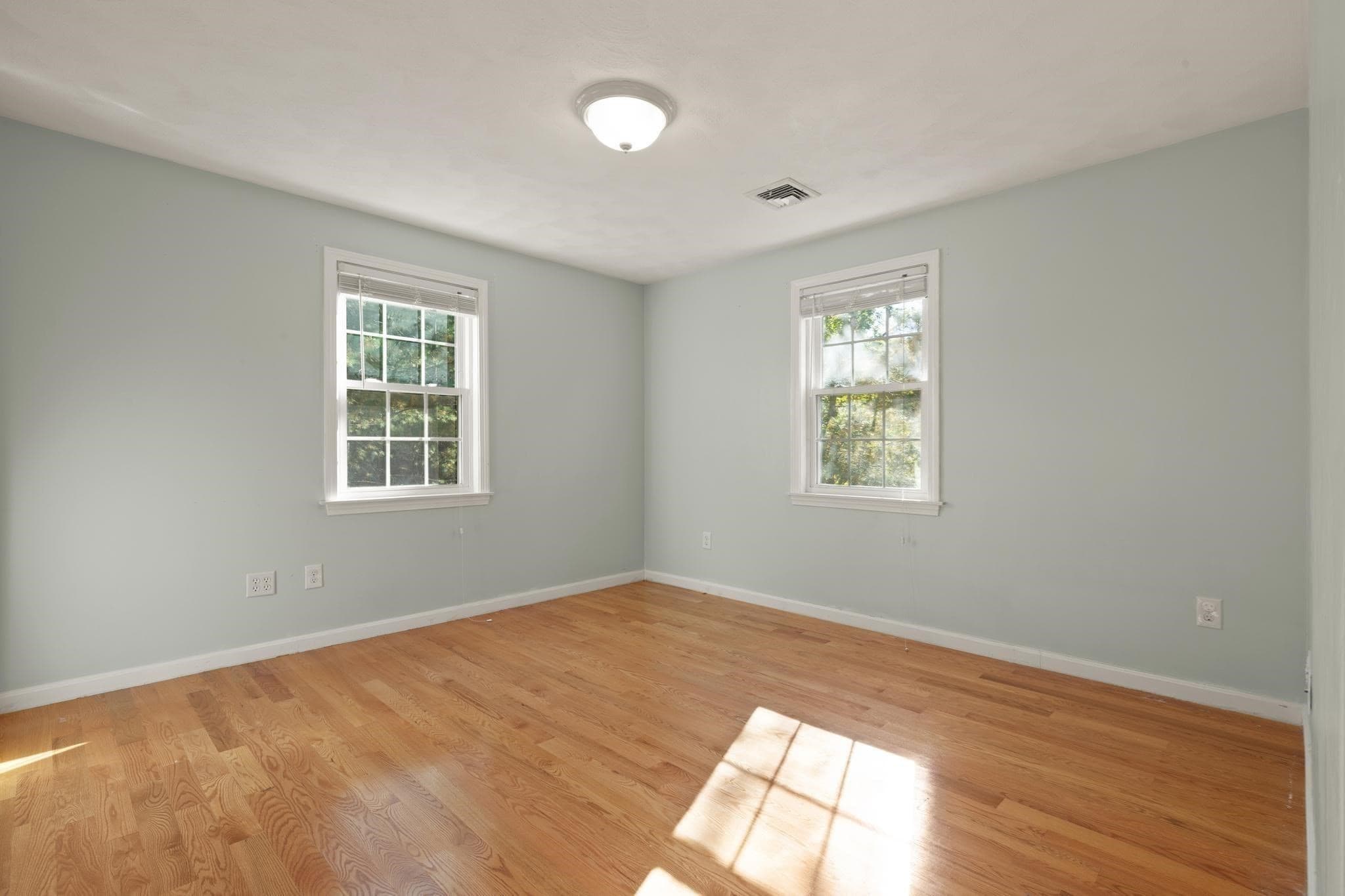 Single Family Residence at 3 Ledgelawn Ave, Billerica MA 01821, photo 33 of 42