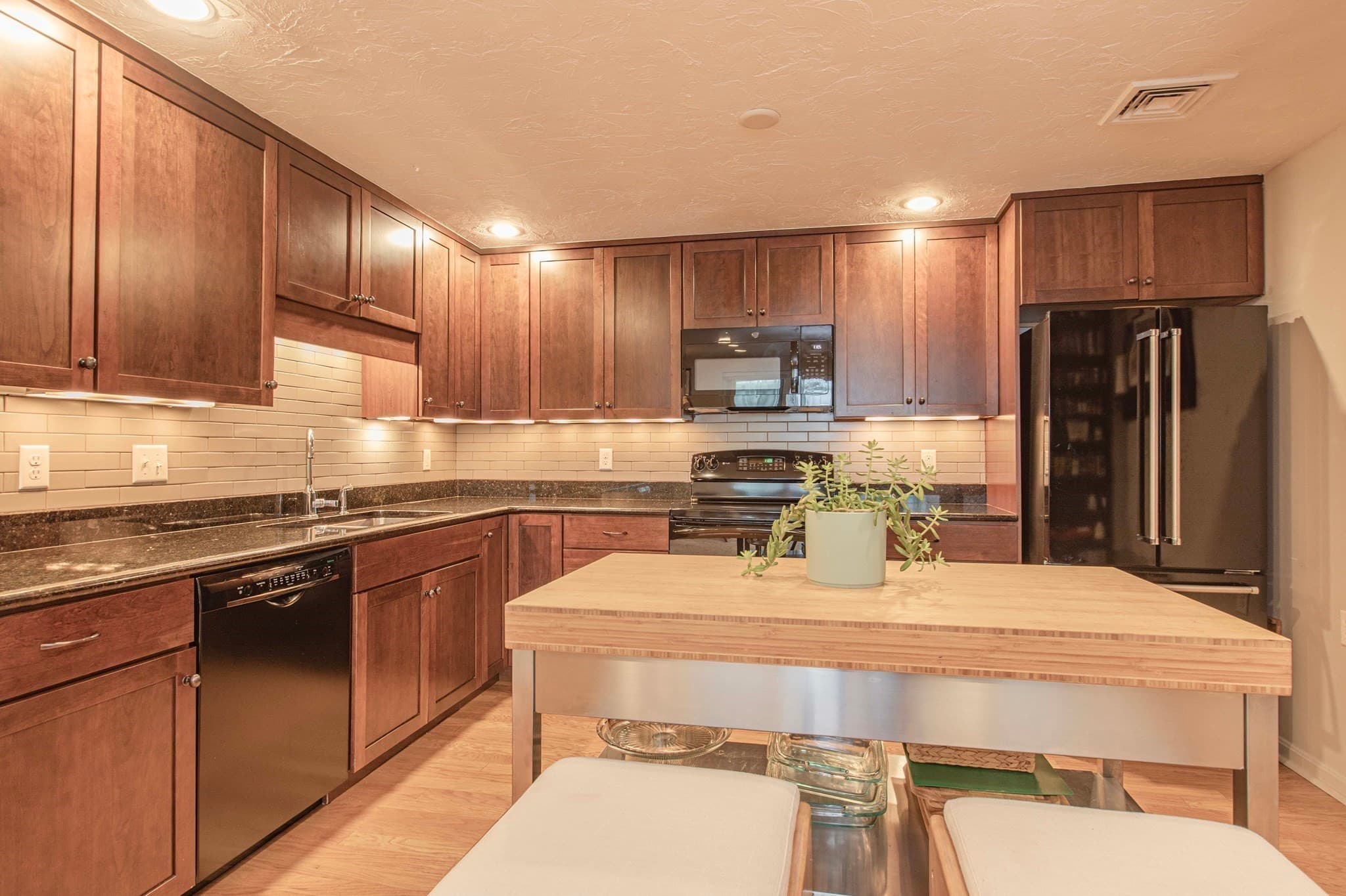 Condominium at 40 Greenleaf Street # 101, Quincy MA 02169, photo 20 of 42