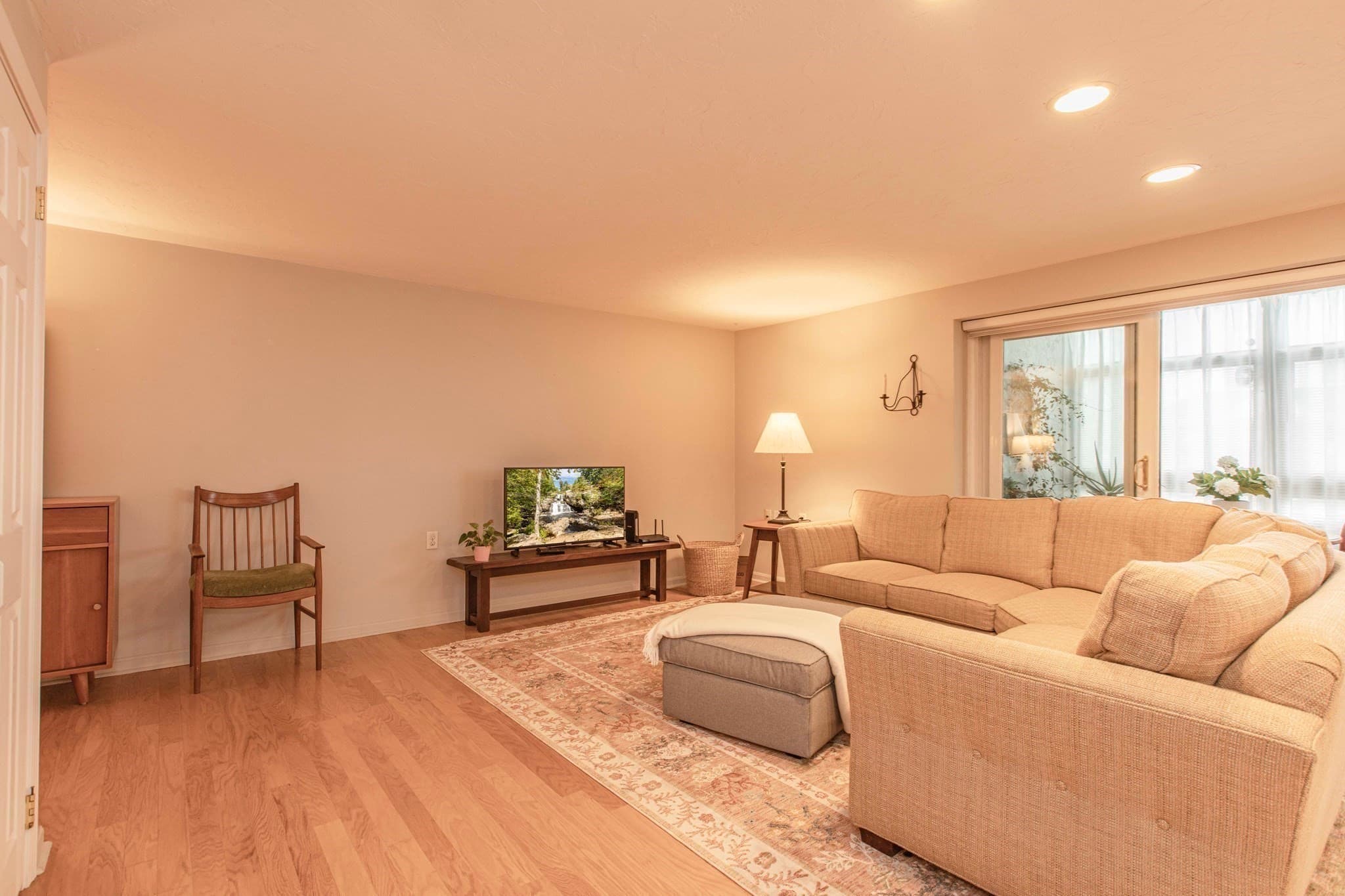 Condominium at 40 Greenleaf Street # 101, Quincy MA 02169, photo 14 of 42