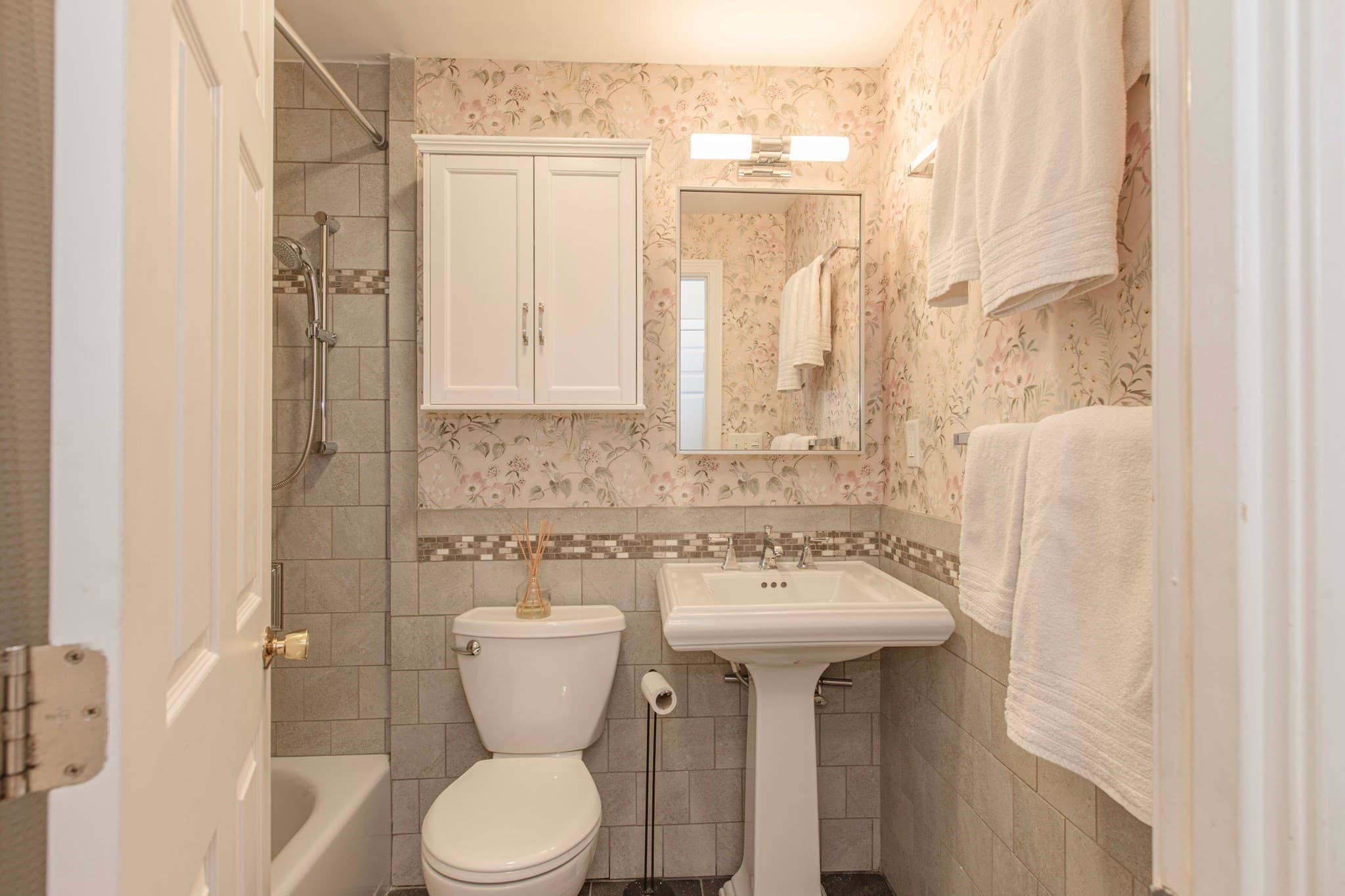 Condominium at 40 Greenleaf Street # 101, Quincy MA 02169, photo 37 of 42