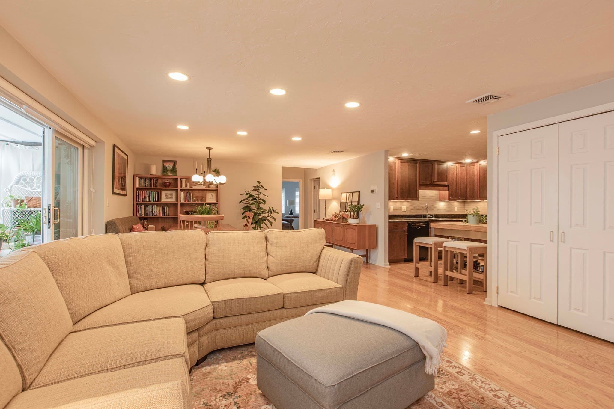 Condominium at 40 Greenleaf Street # 101, Quincy MA 02169, photo 11 of 42